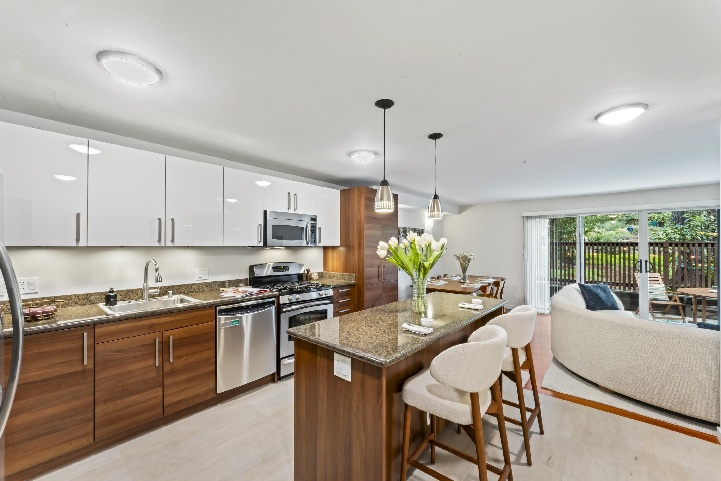 2130 Mountain Blvd # 101