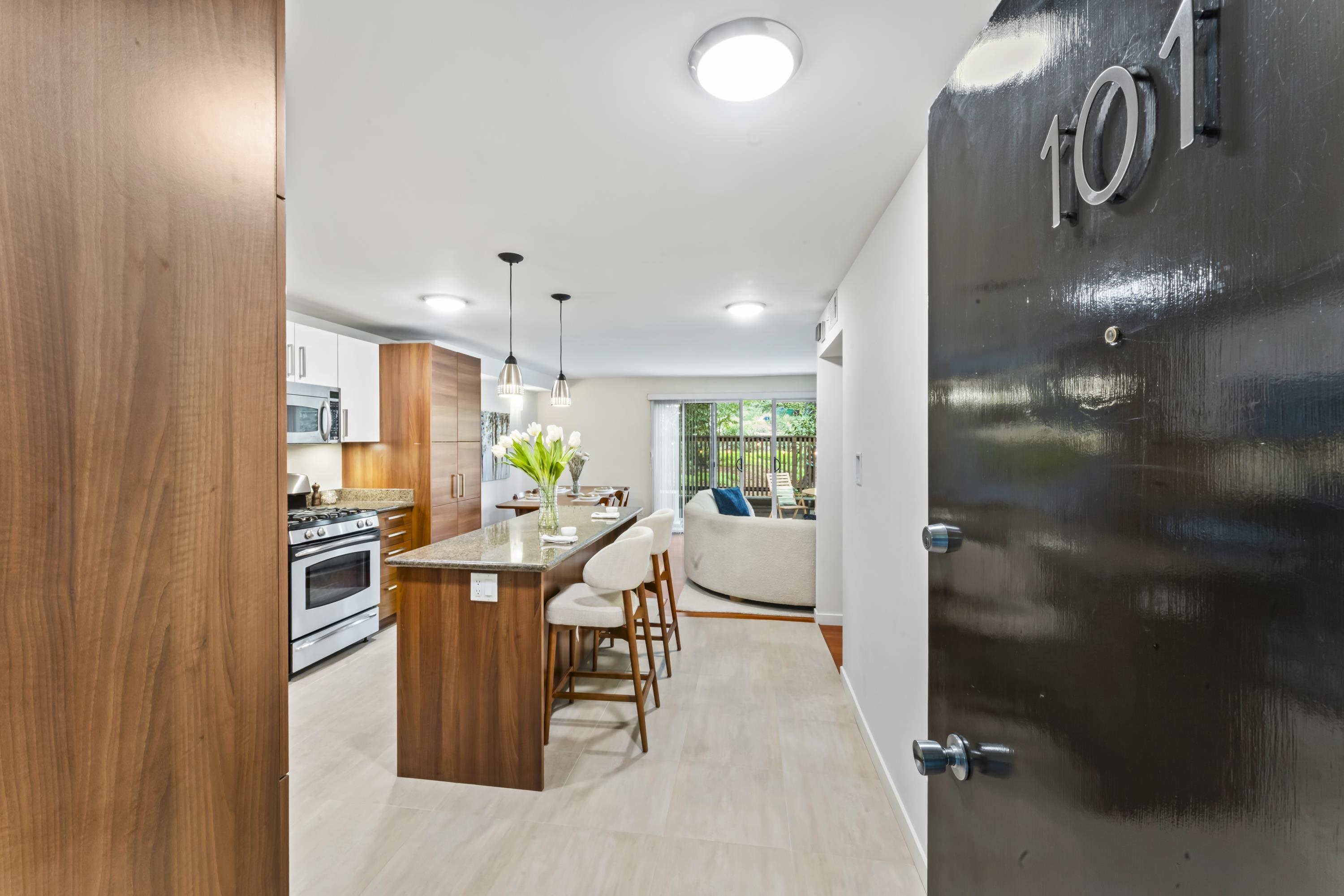 2130 Mountain Blvd # 101