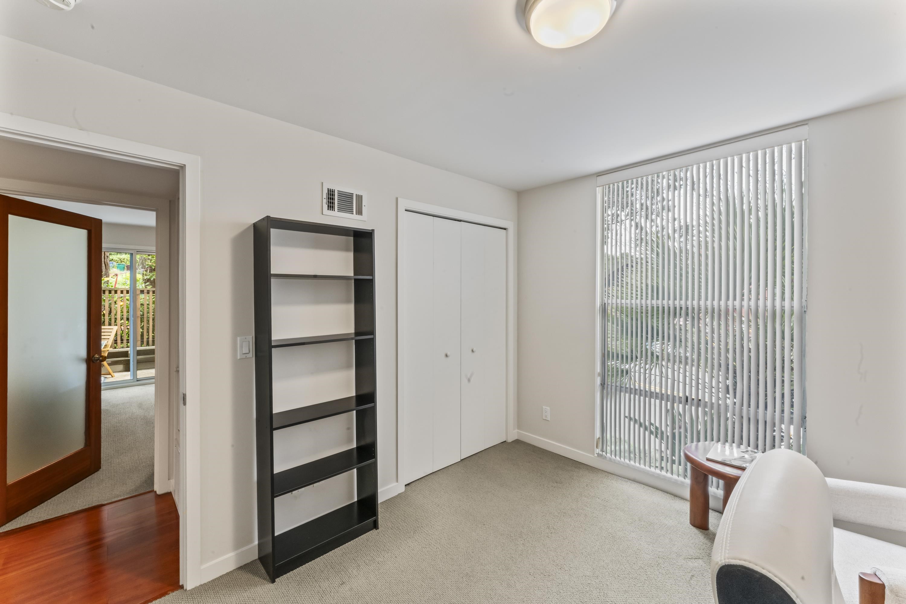 2130 Mountain Blvd # 101