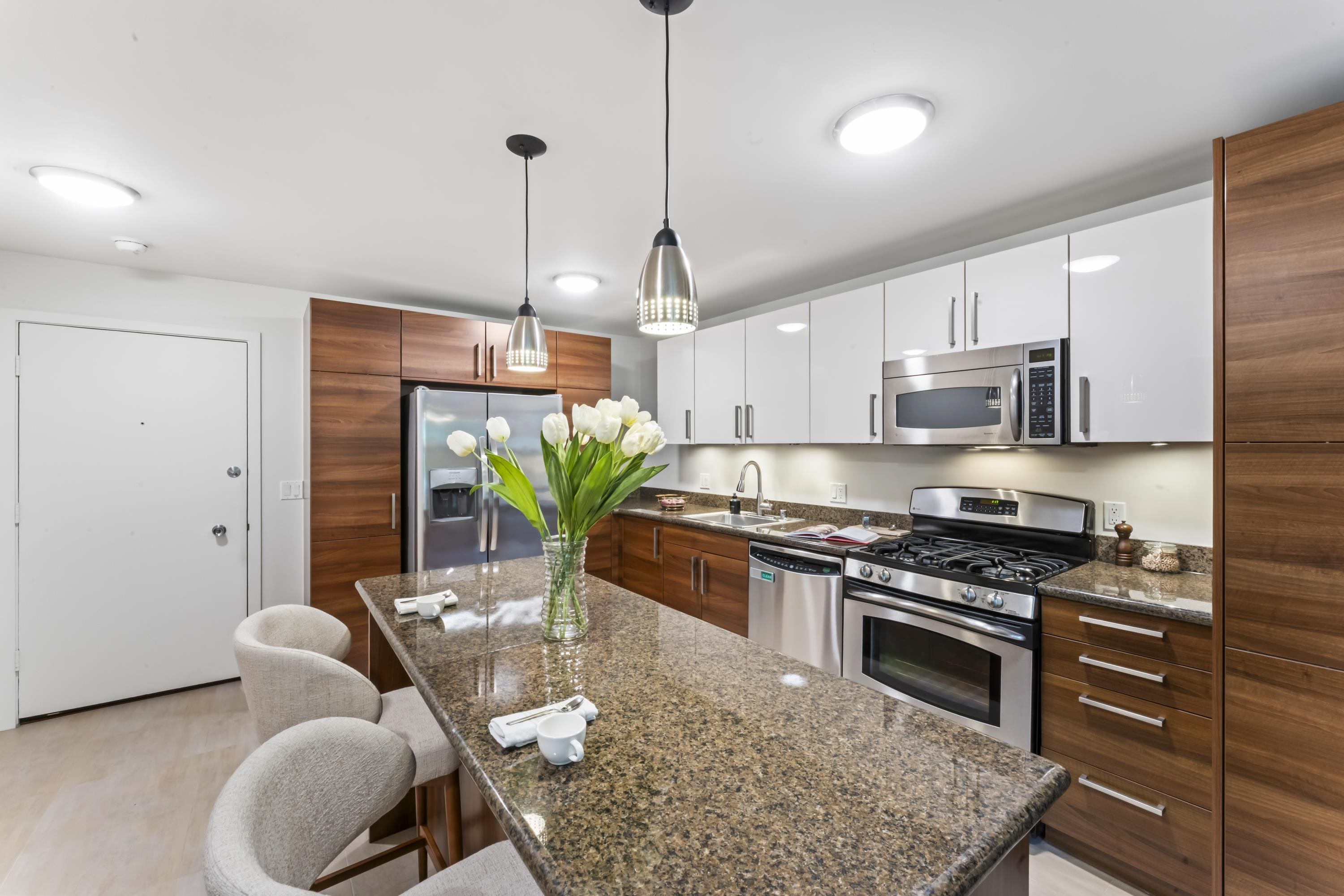 2130 Mountain Blvd # 101