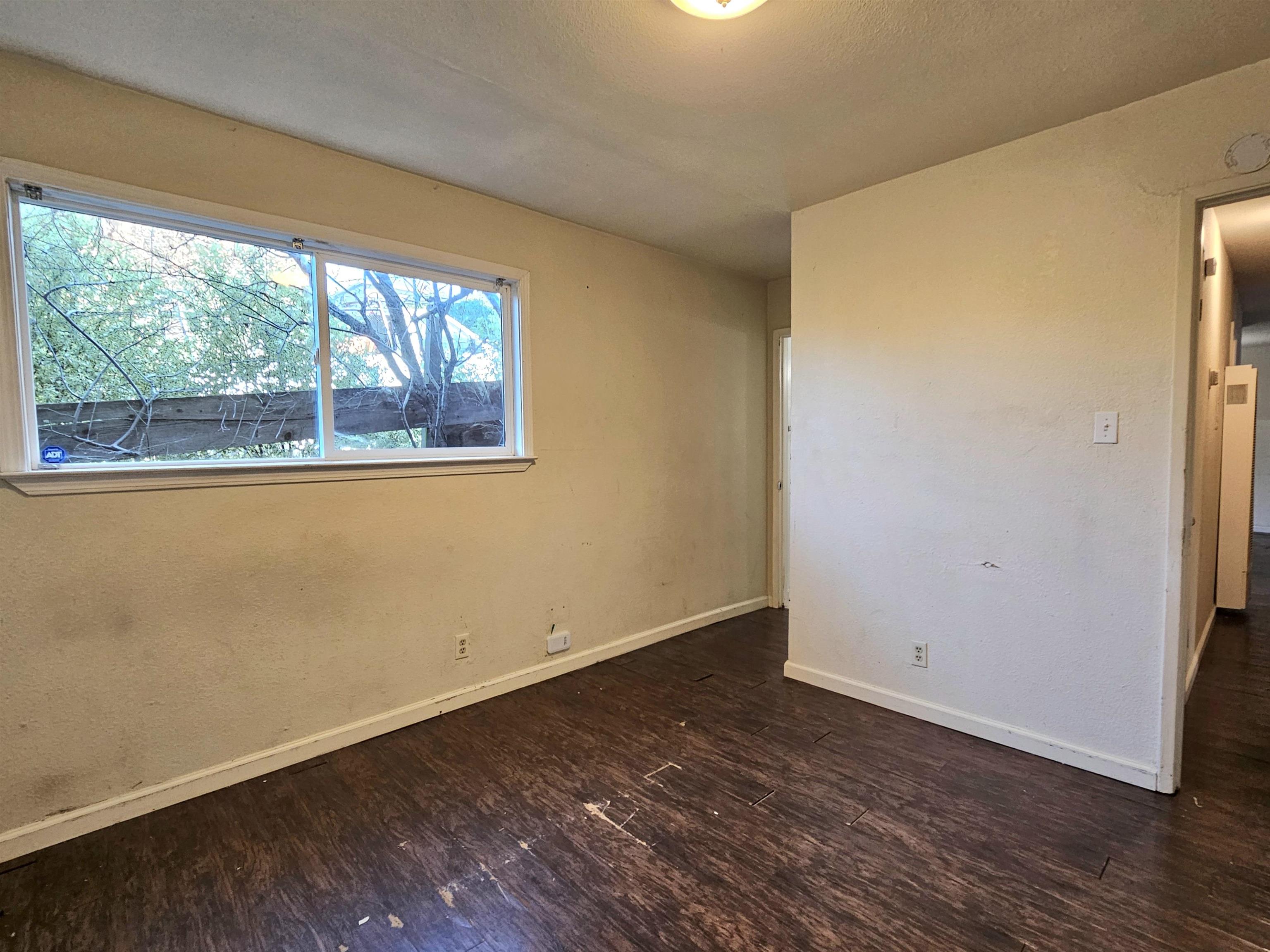 2443 Grande Vista Ave