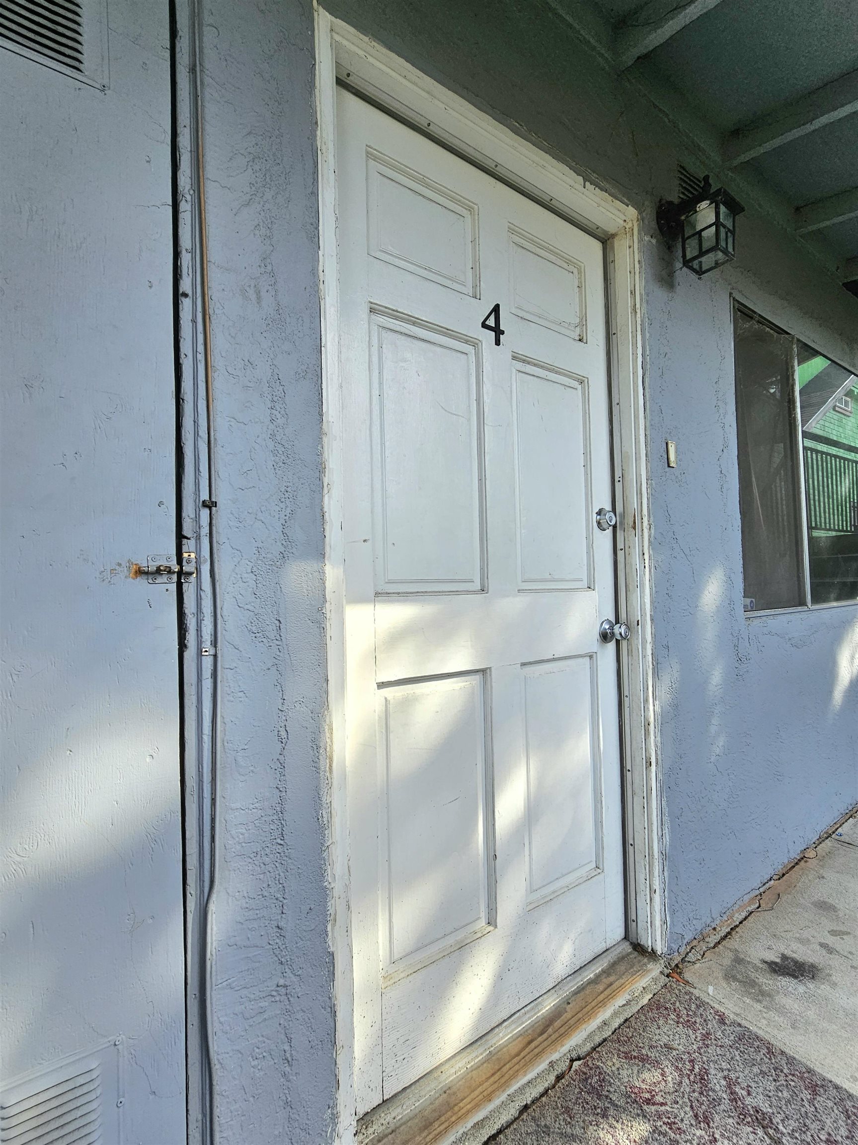 2443 Grande Vista Ave