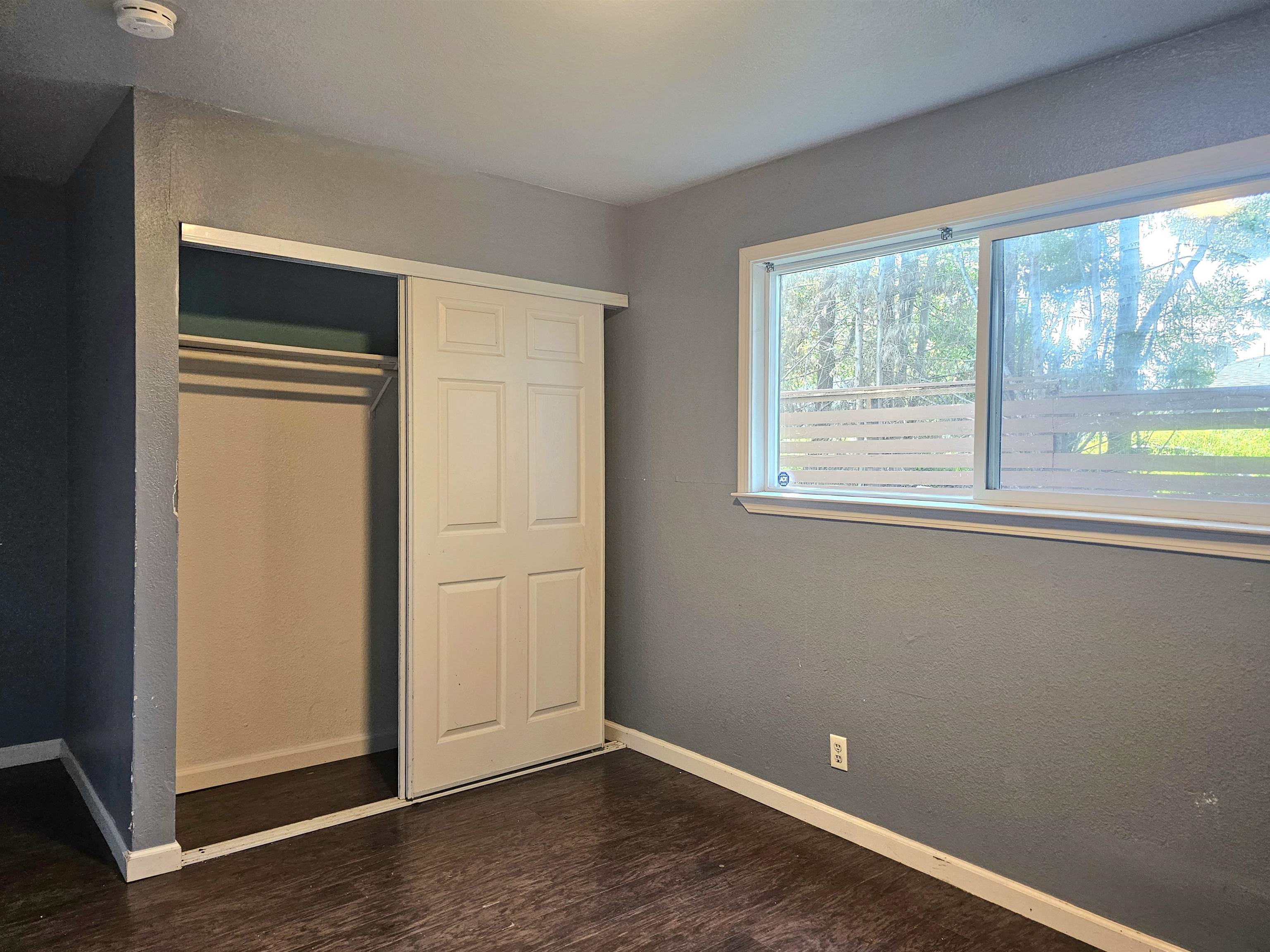 2443 Grande Vista Ave