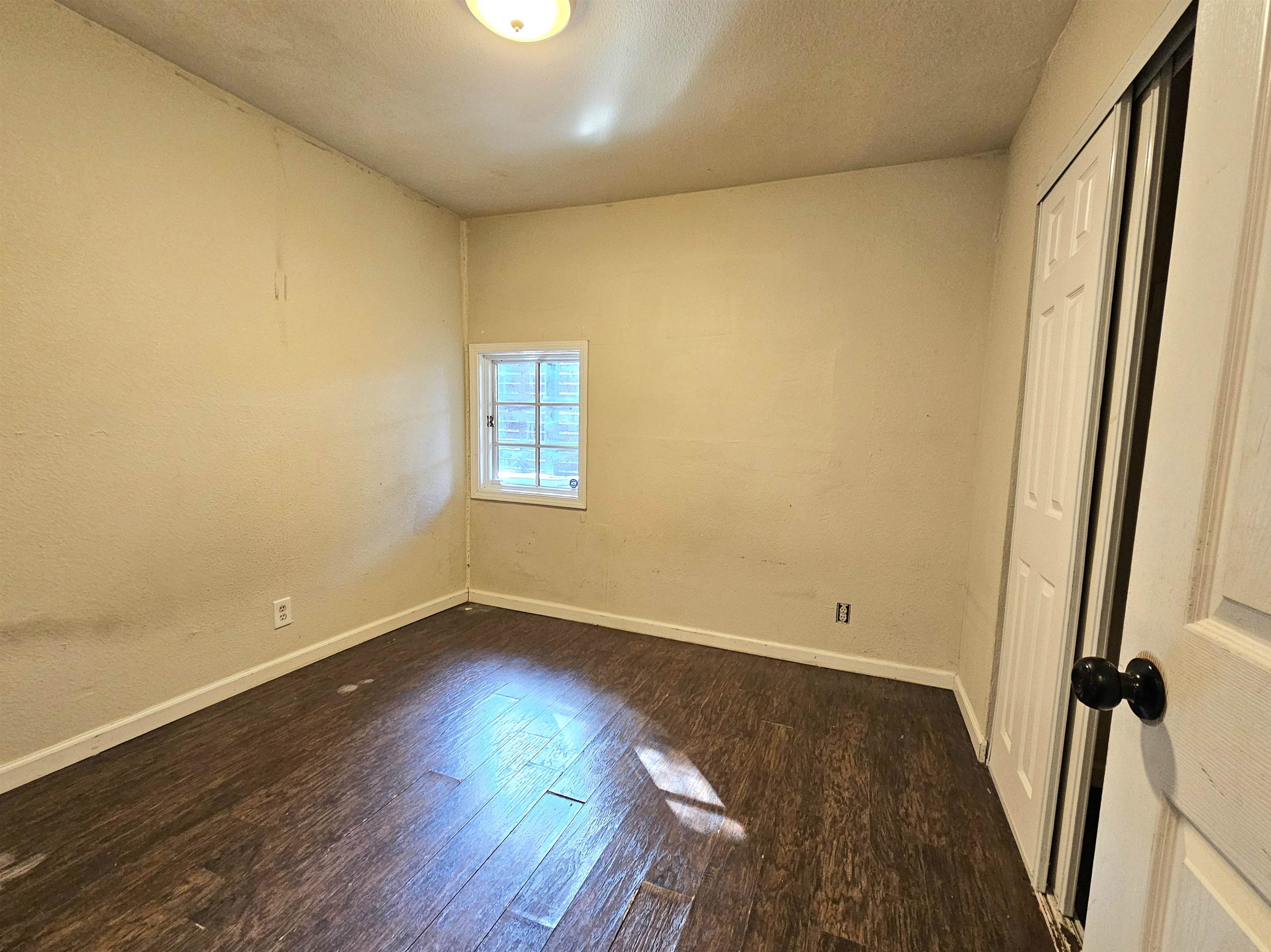 2443 Grande Vista Ave