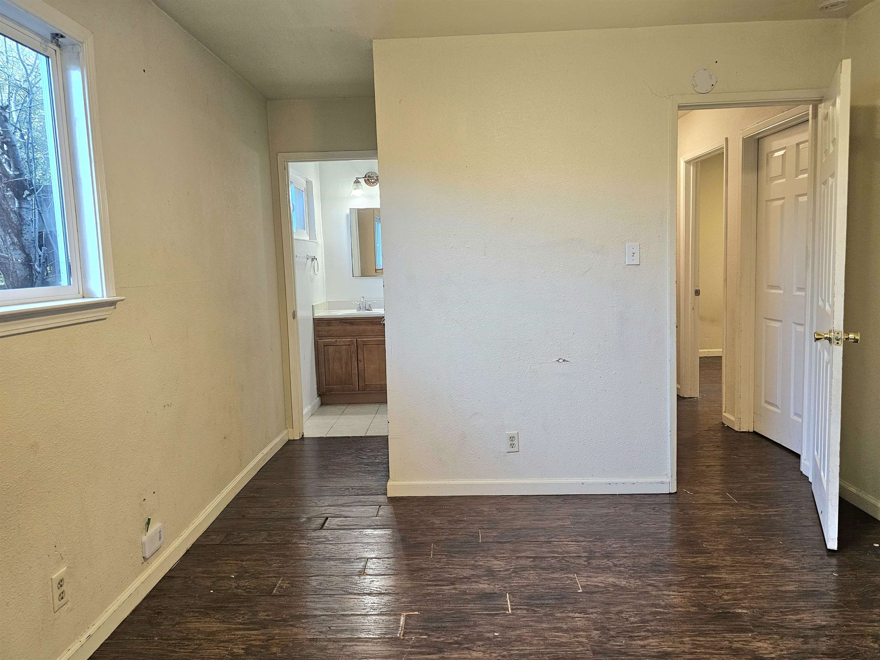 2443 Grande Vista Ave