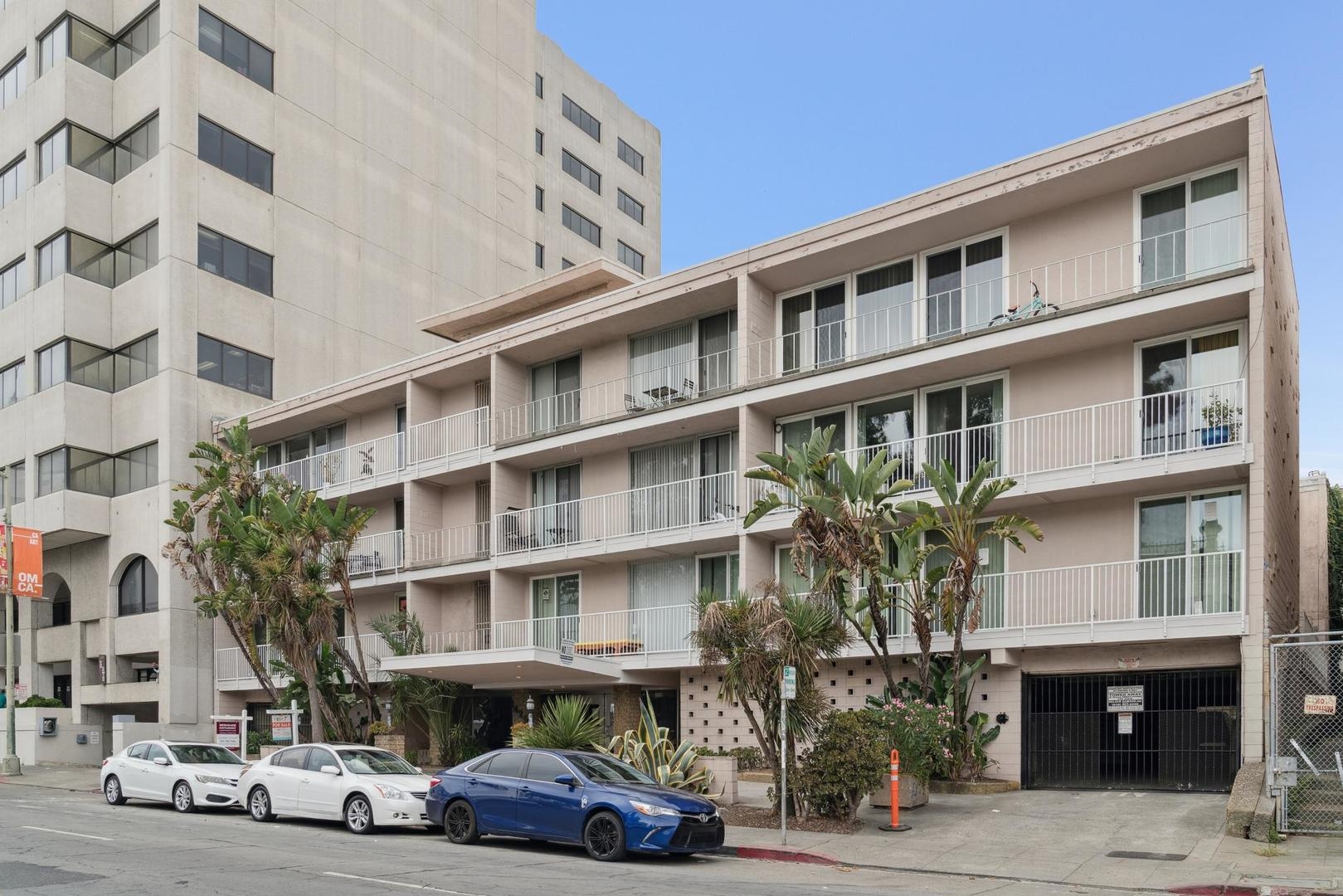 1425 Lakeside DR # 201
