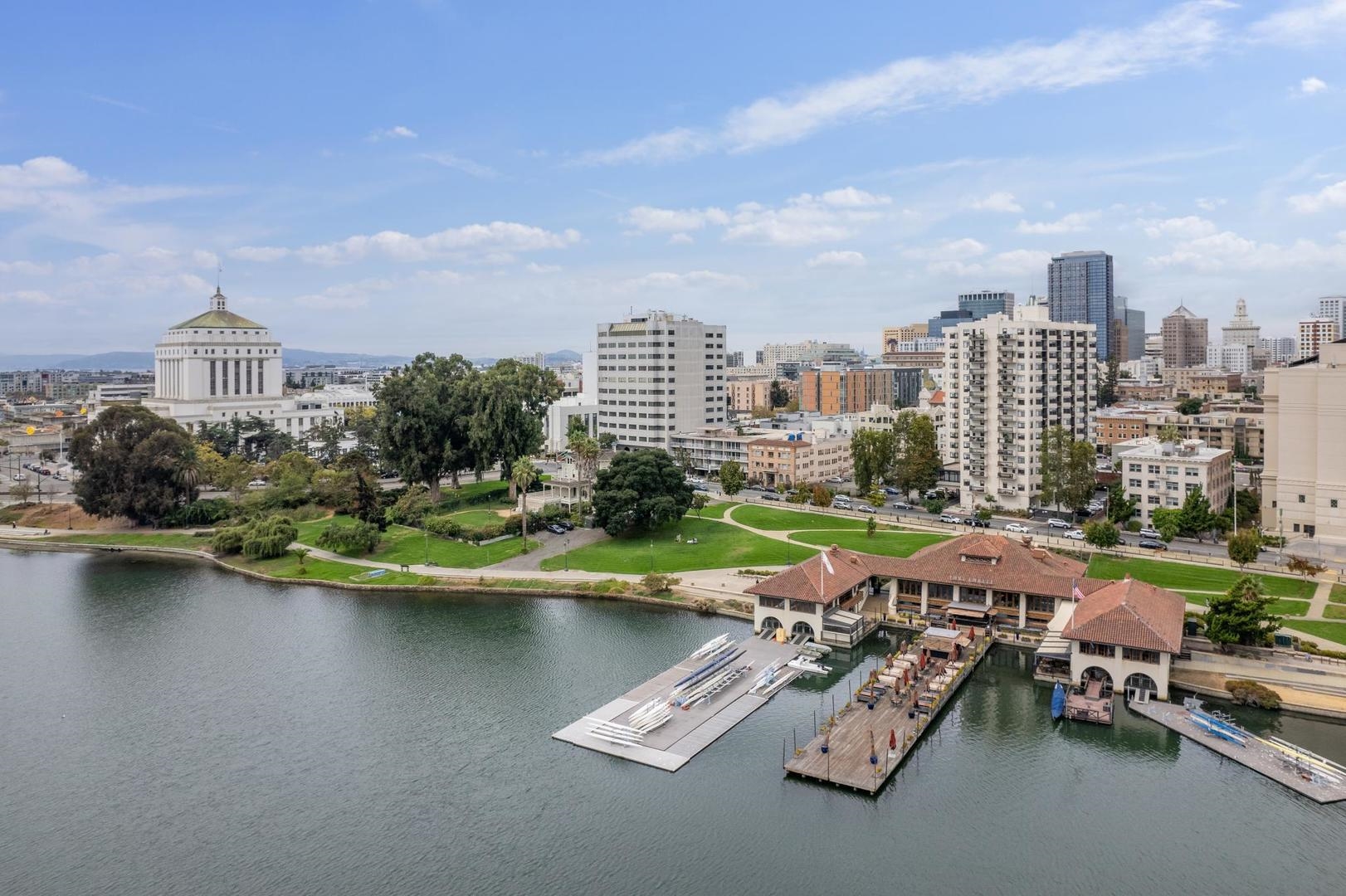 1425 Lakeside DR # 201