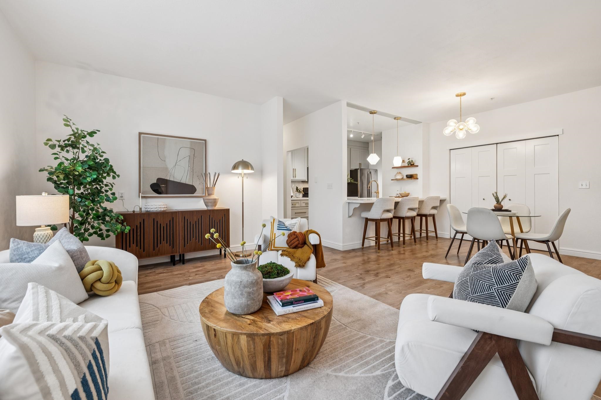 1708 Lexington Ave # 5