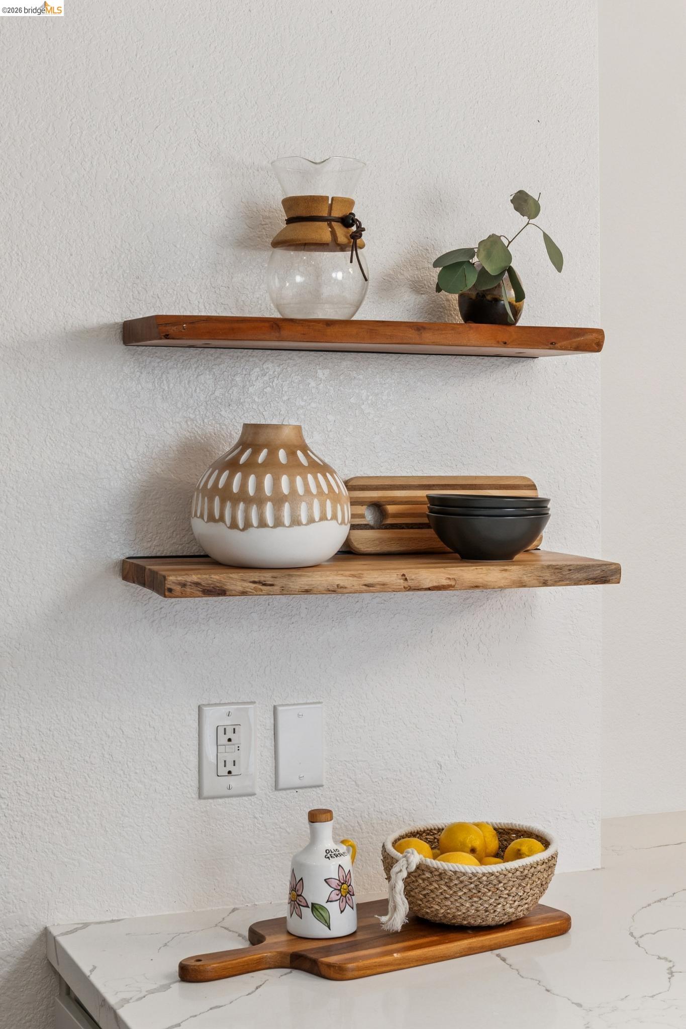 1708 Lexington Ave # 5