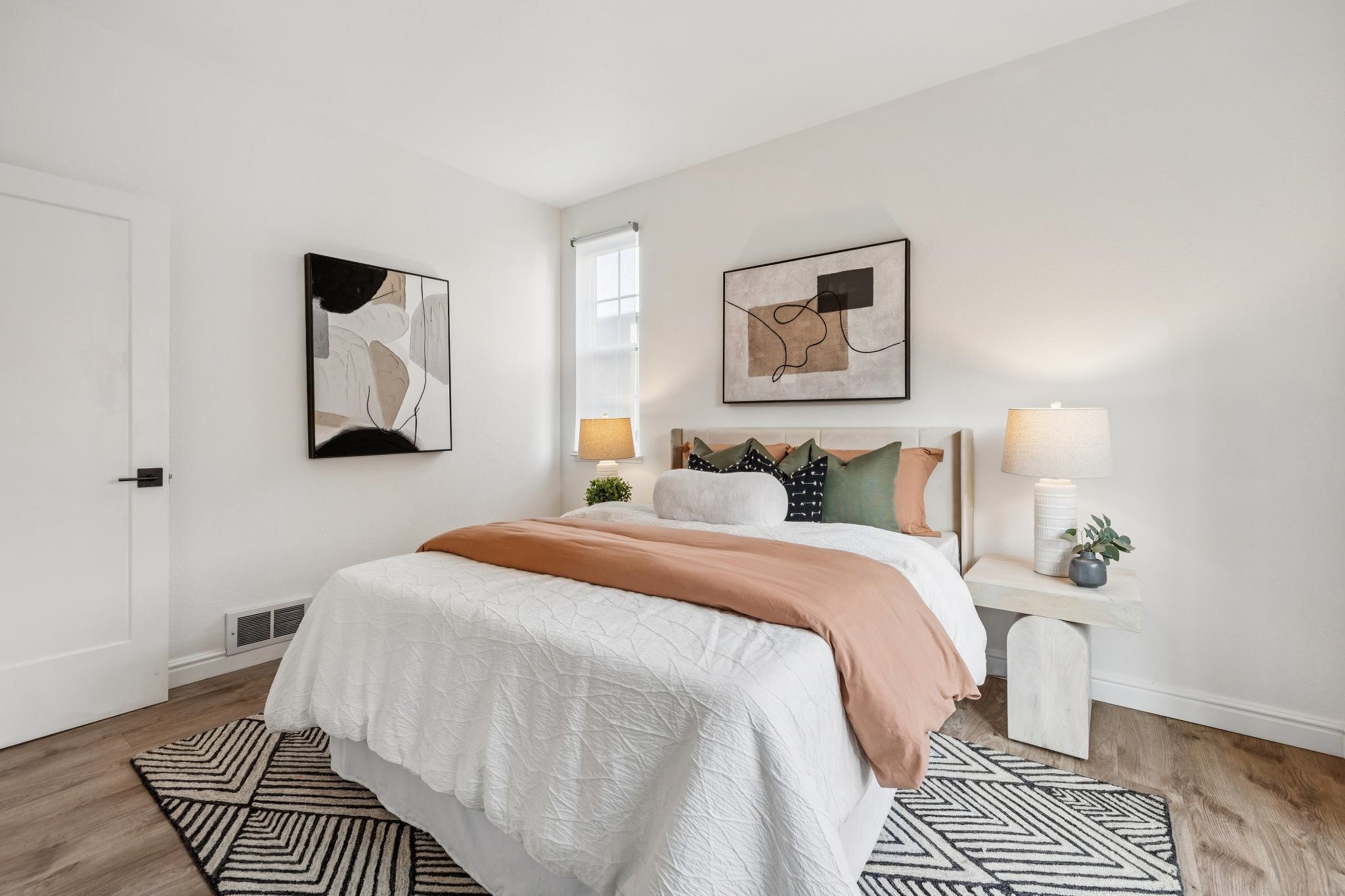 1708 Lexington Ave # 5