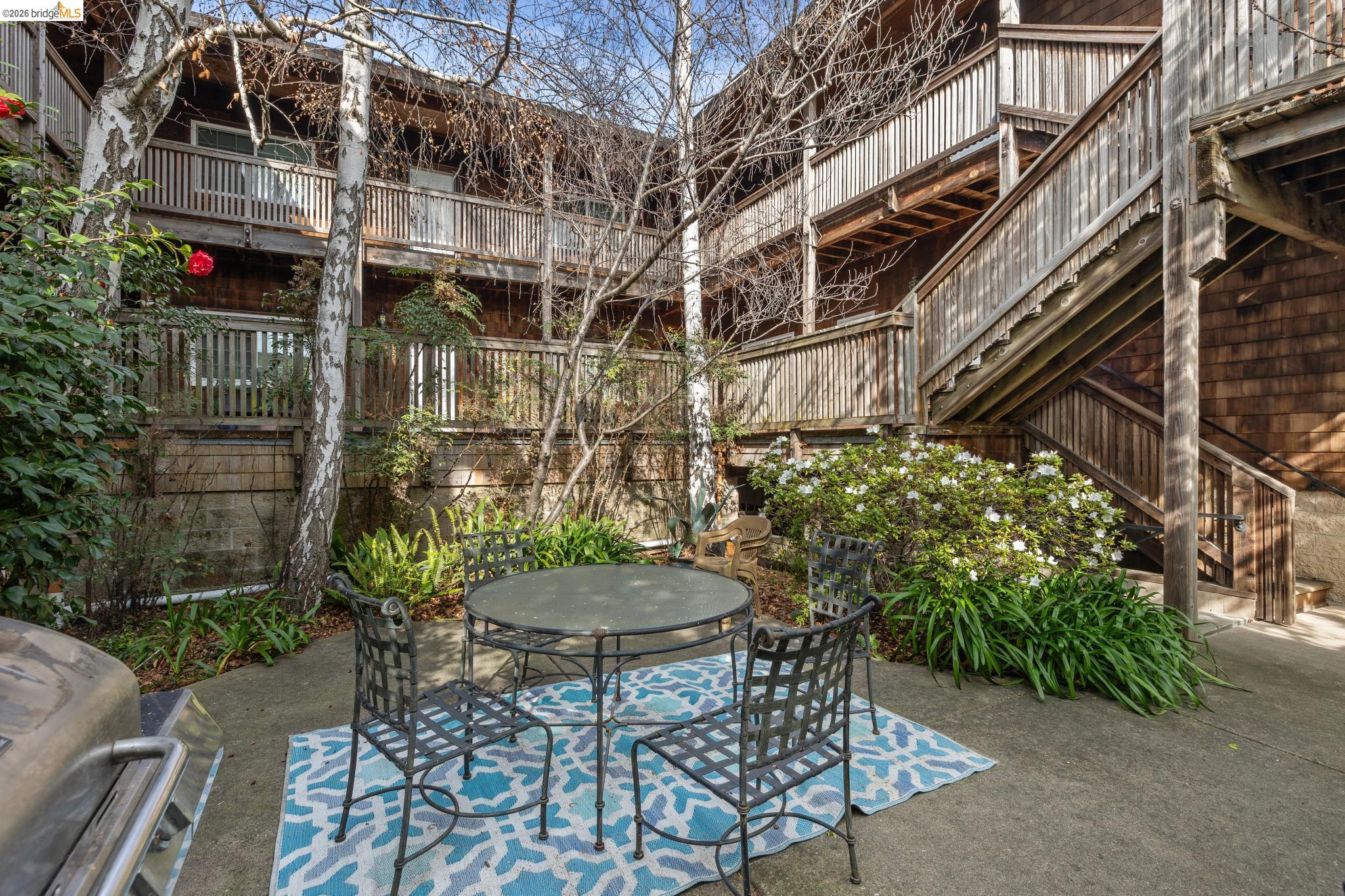 1708 Lexington Ave # 5