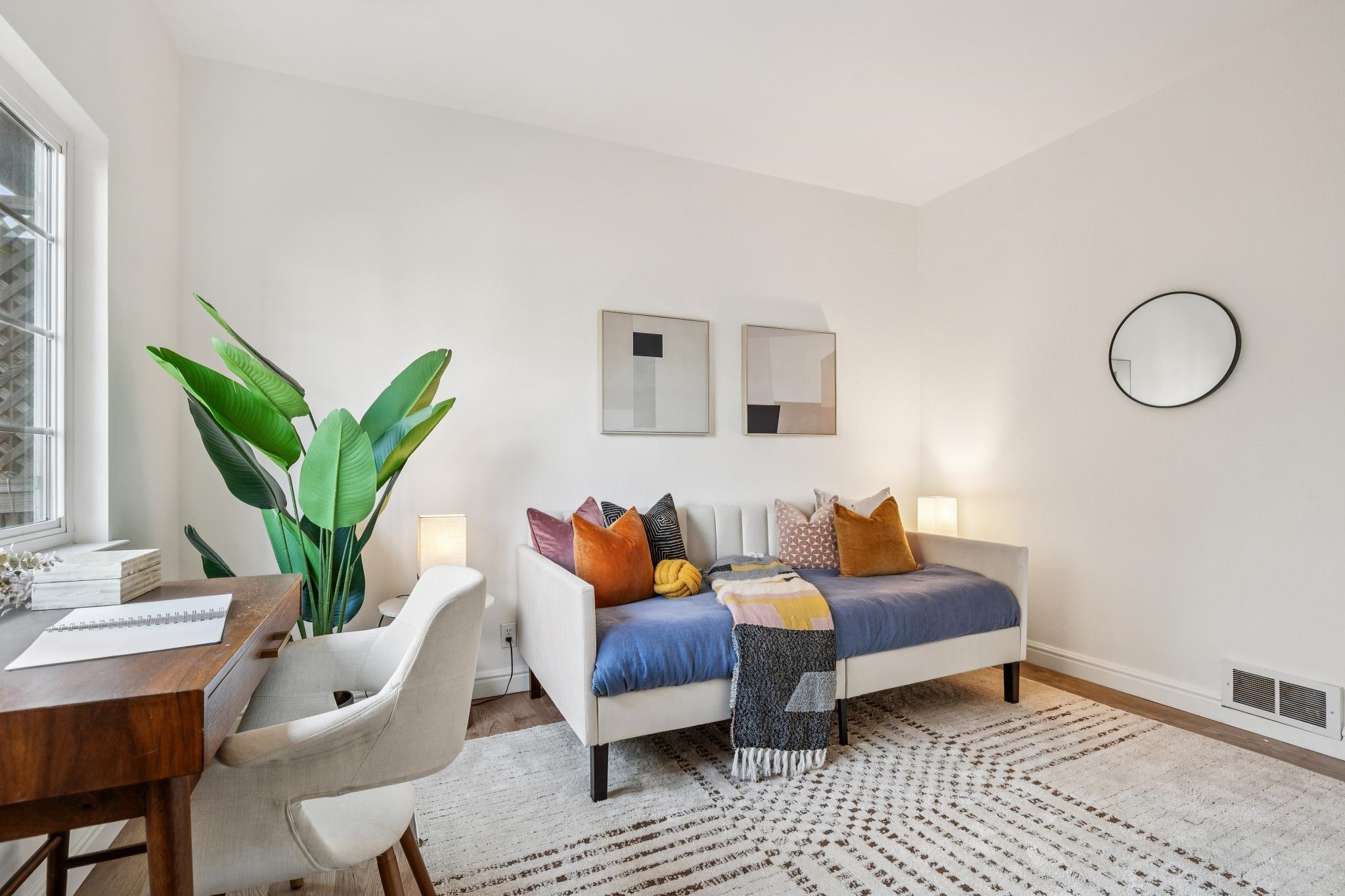 1708 Lexington Ave # 5