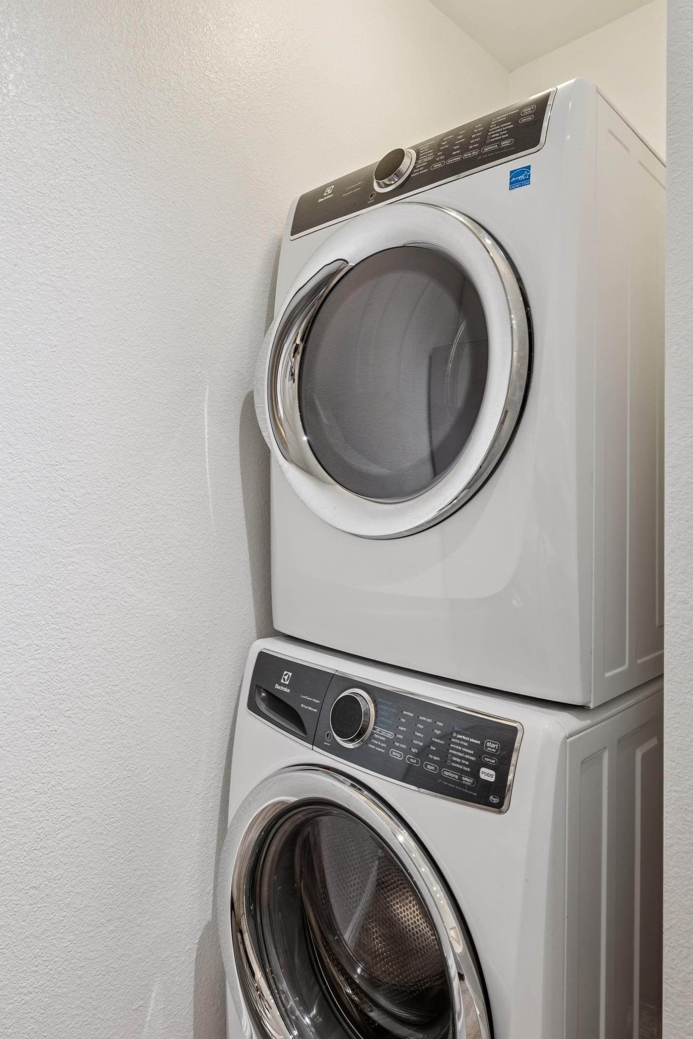 1708 Lexington Ave # 5