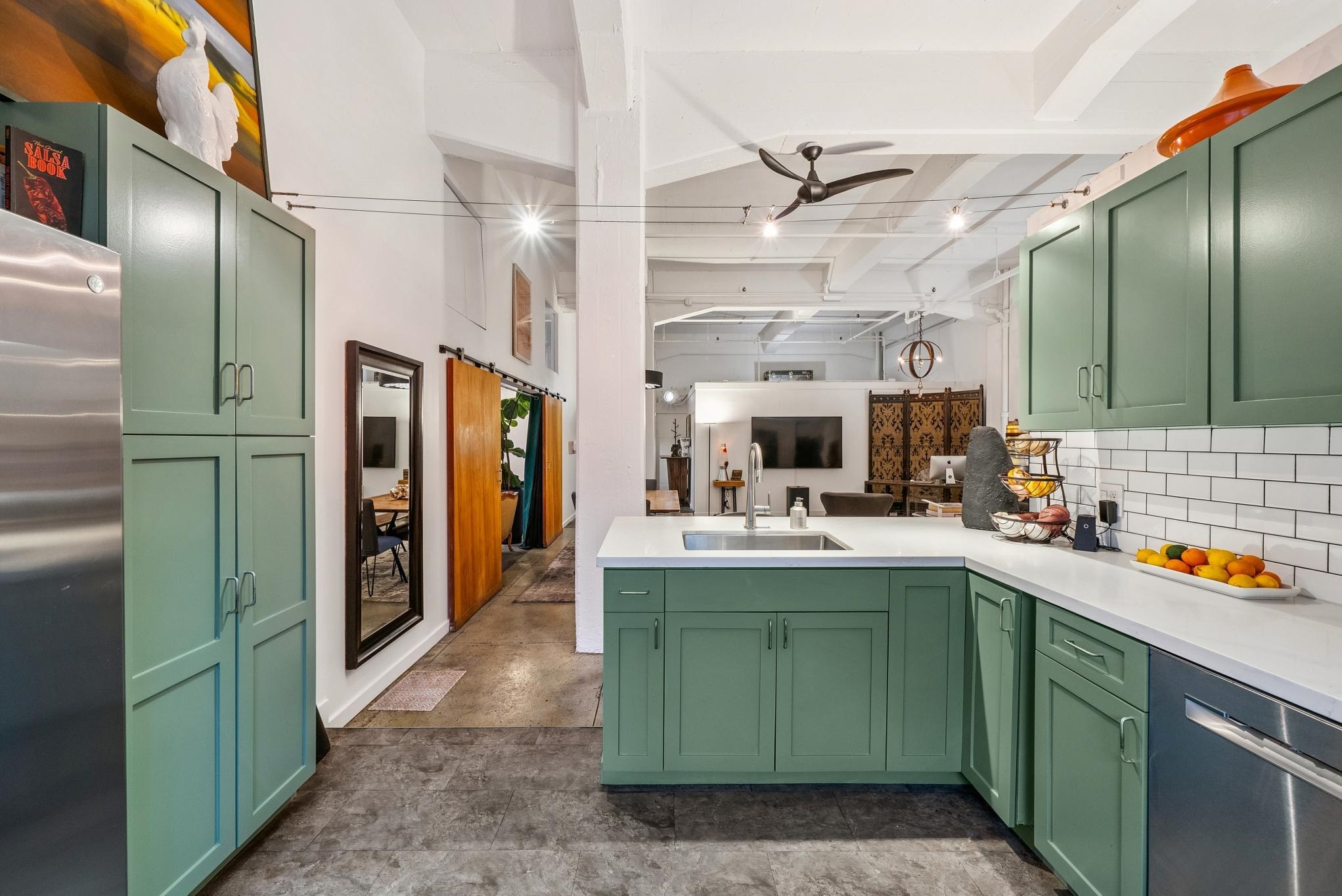 958 28th St. # 2825B