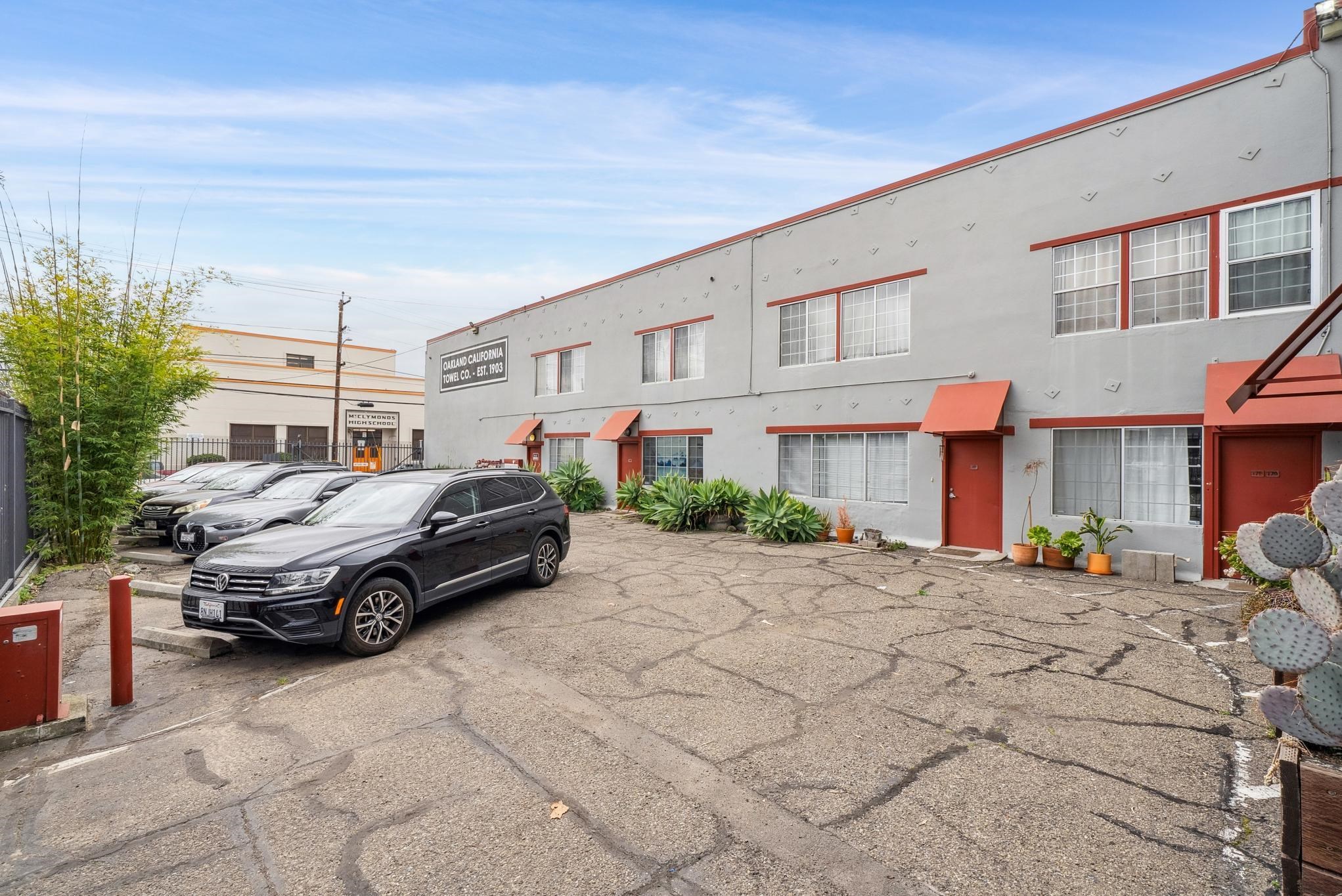 958 28th St. # 2825B