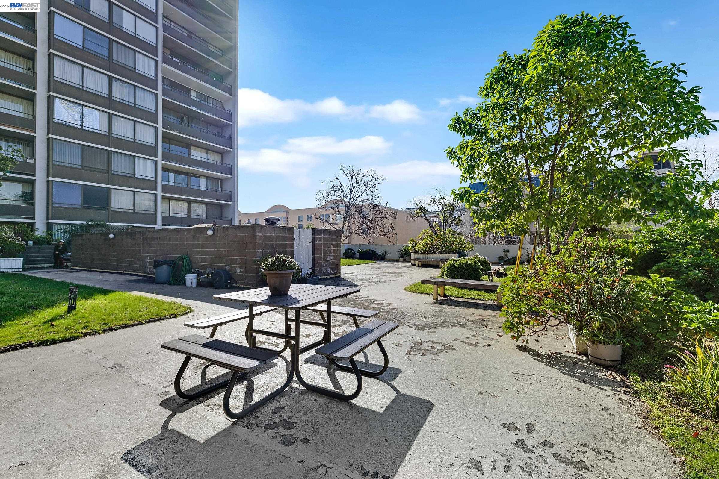 801 Franklin St # 1022