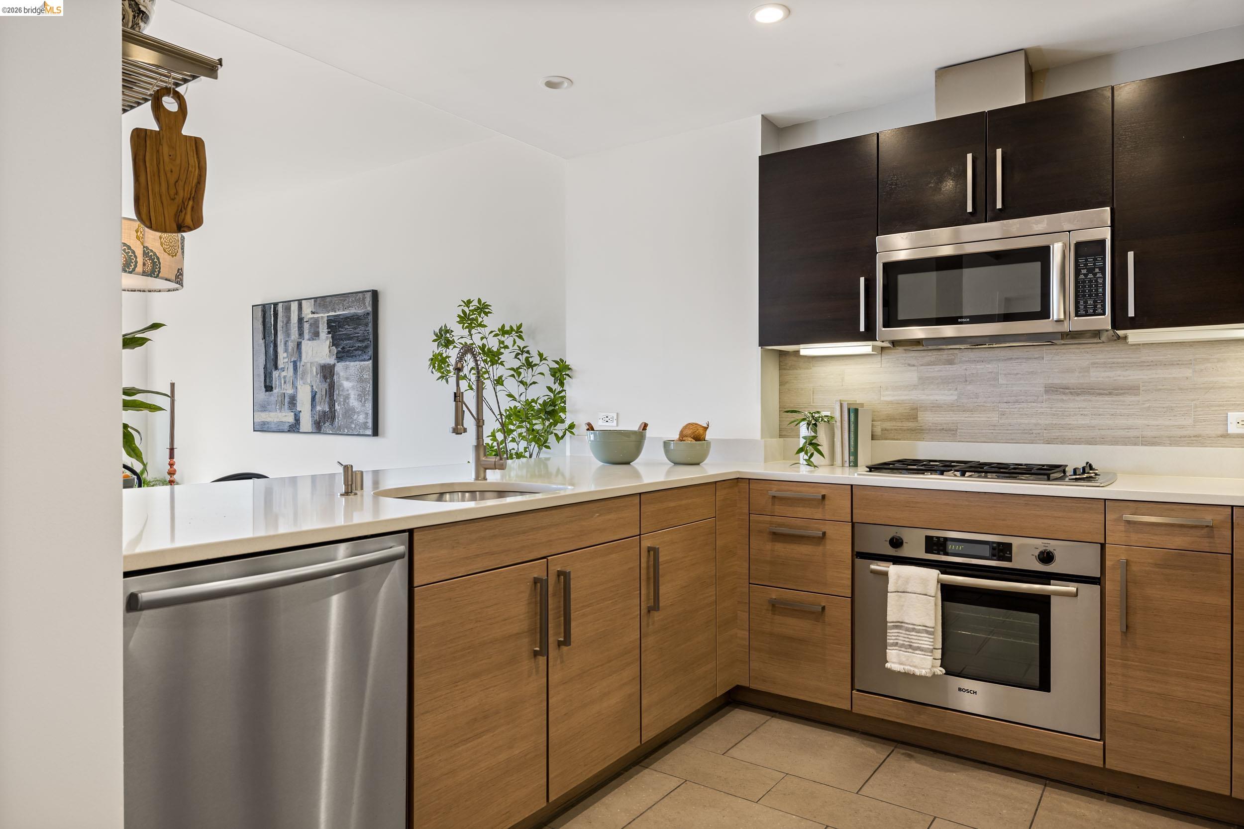 6465 San Pablo Ave # 306