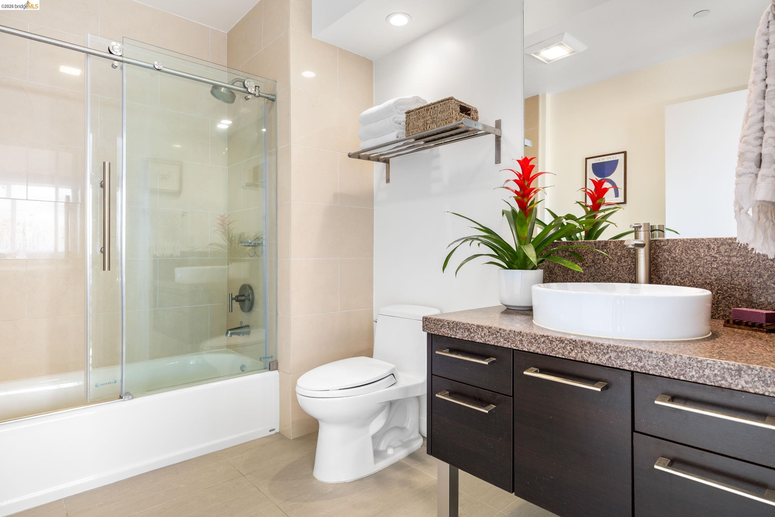 6465 San Pablo Ave # 306