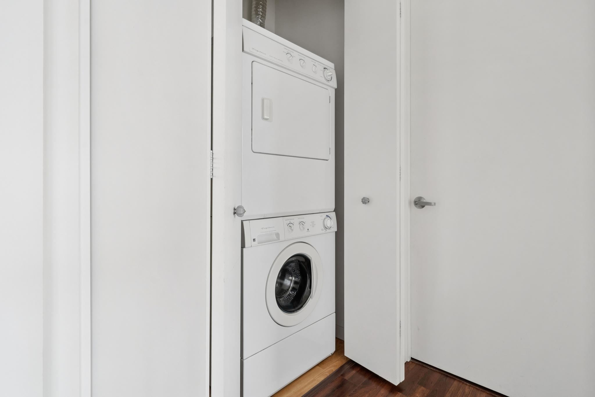 3801 San Pablo Ave # 207