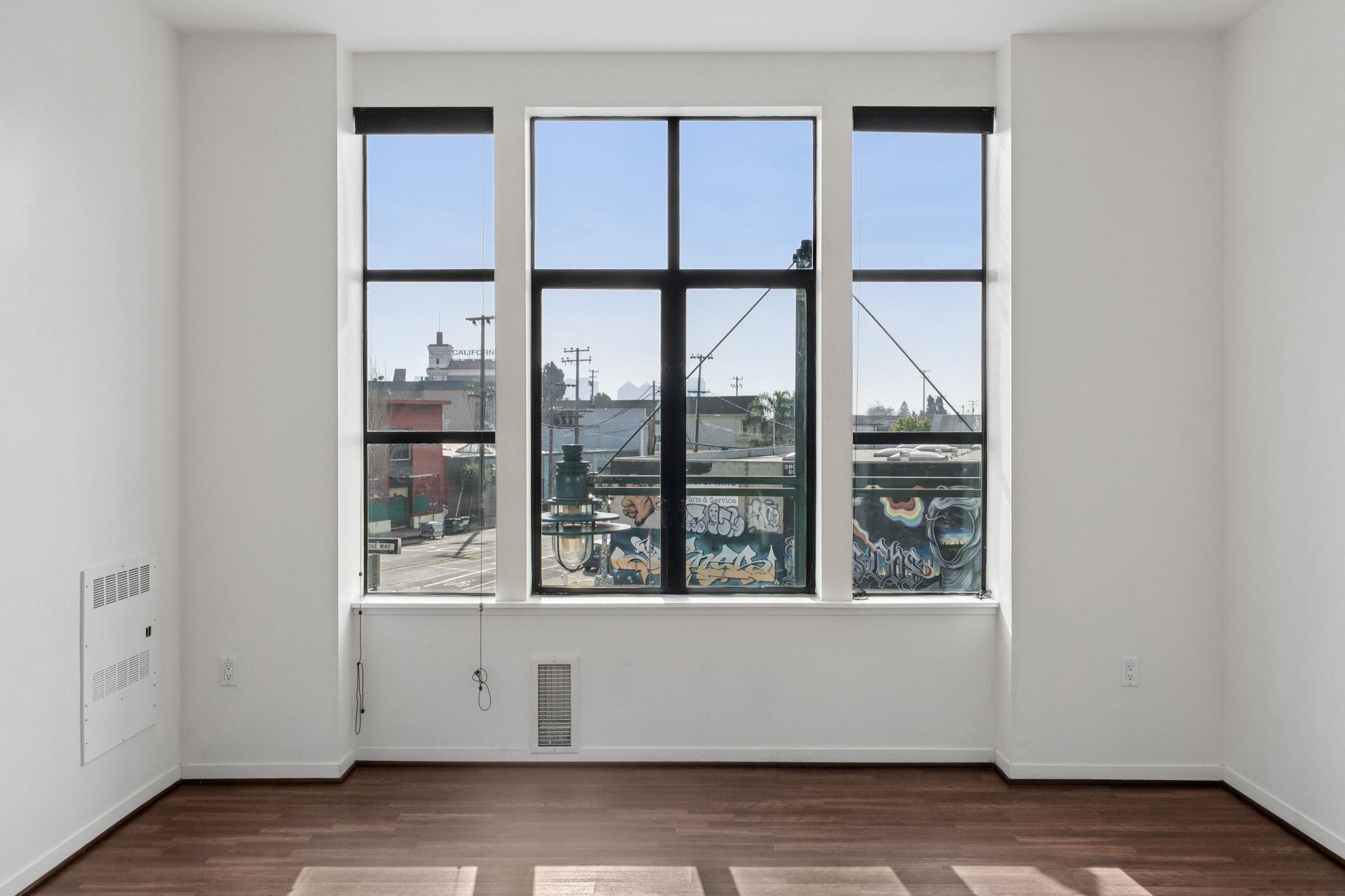 3801 San Pablo Ave # 207