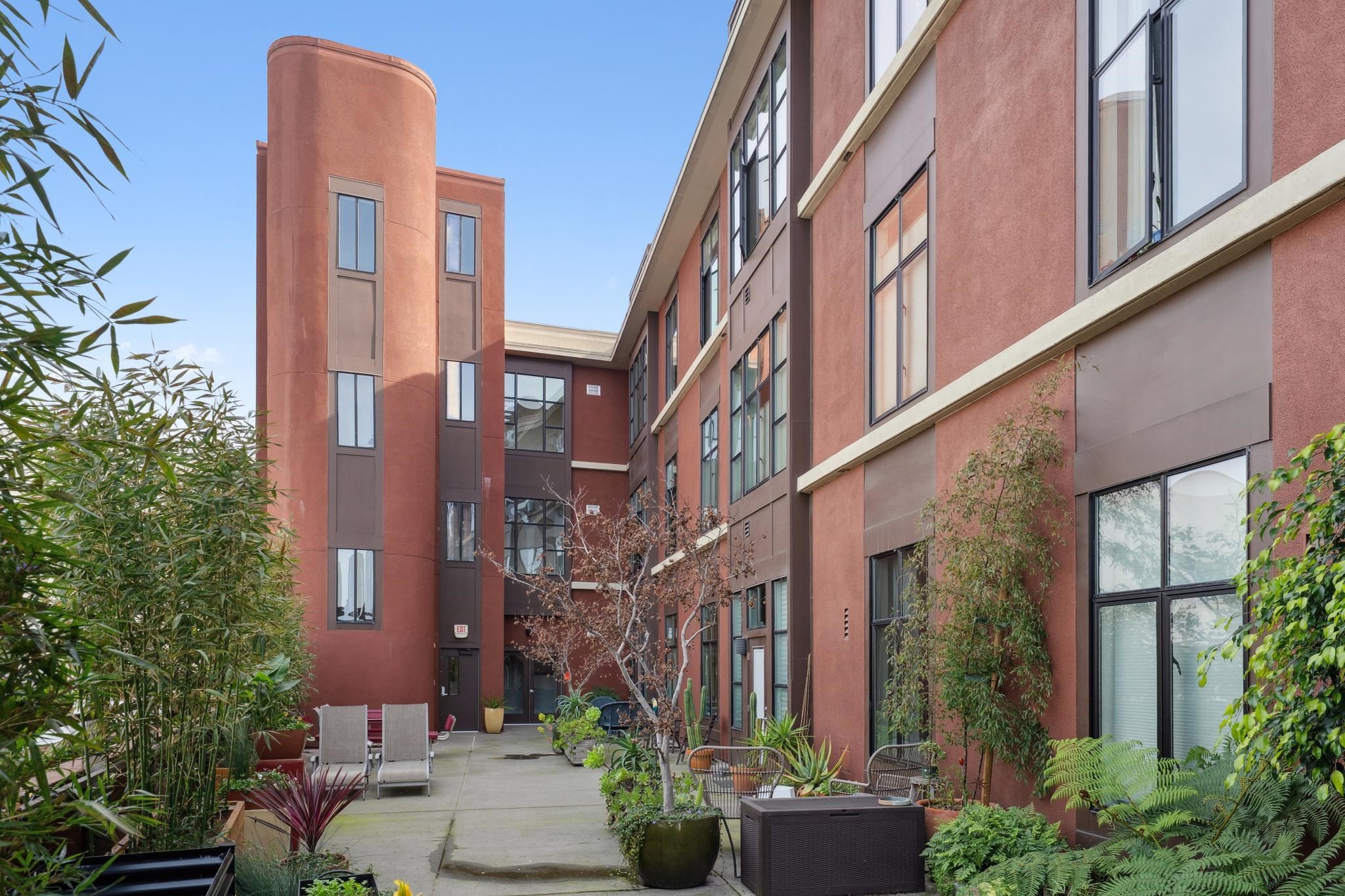 3801 San Pablo Ave # 207