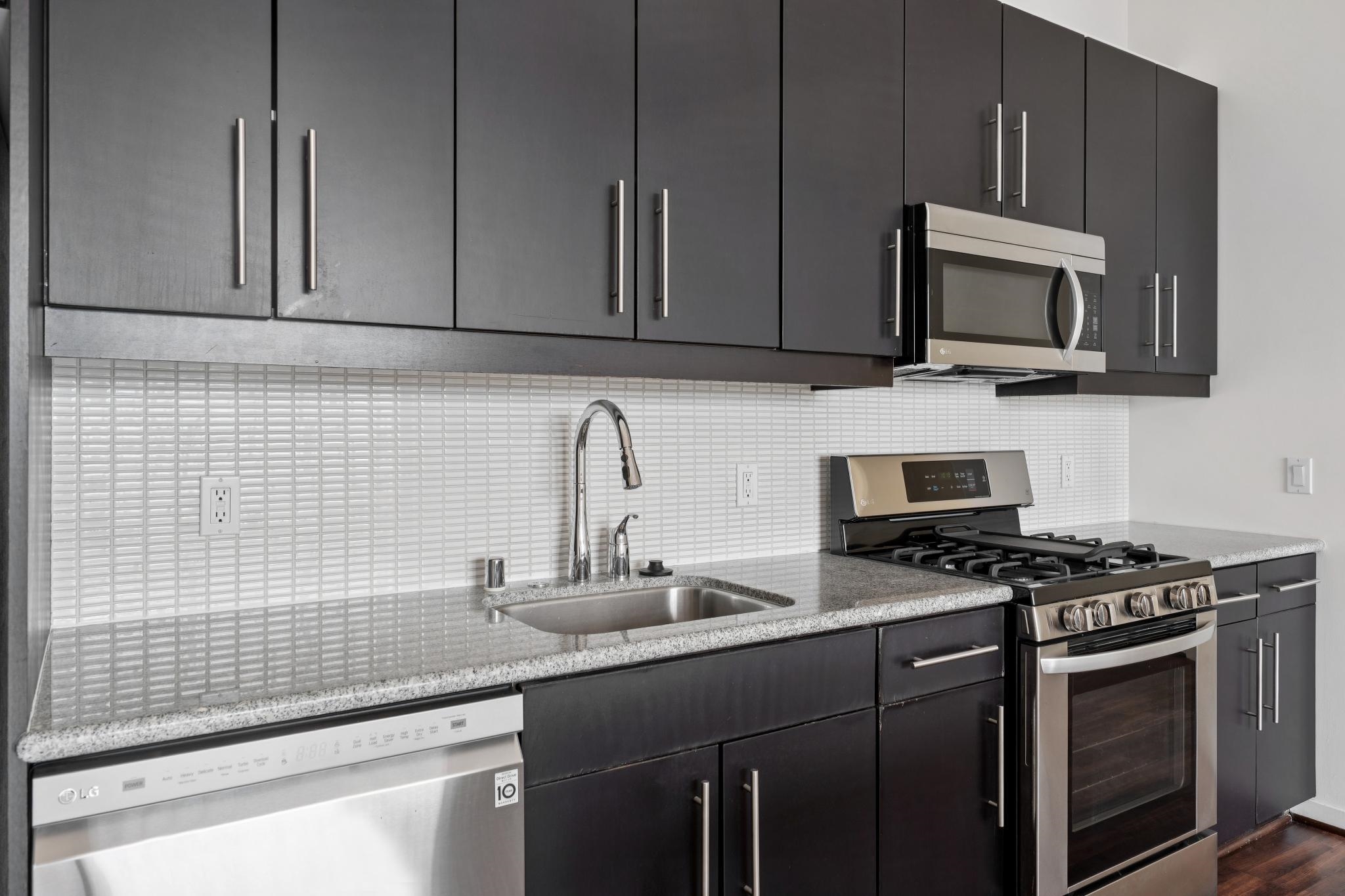 3801 San Pablo Ave # 207