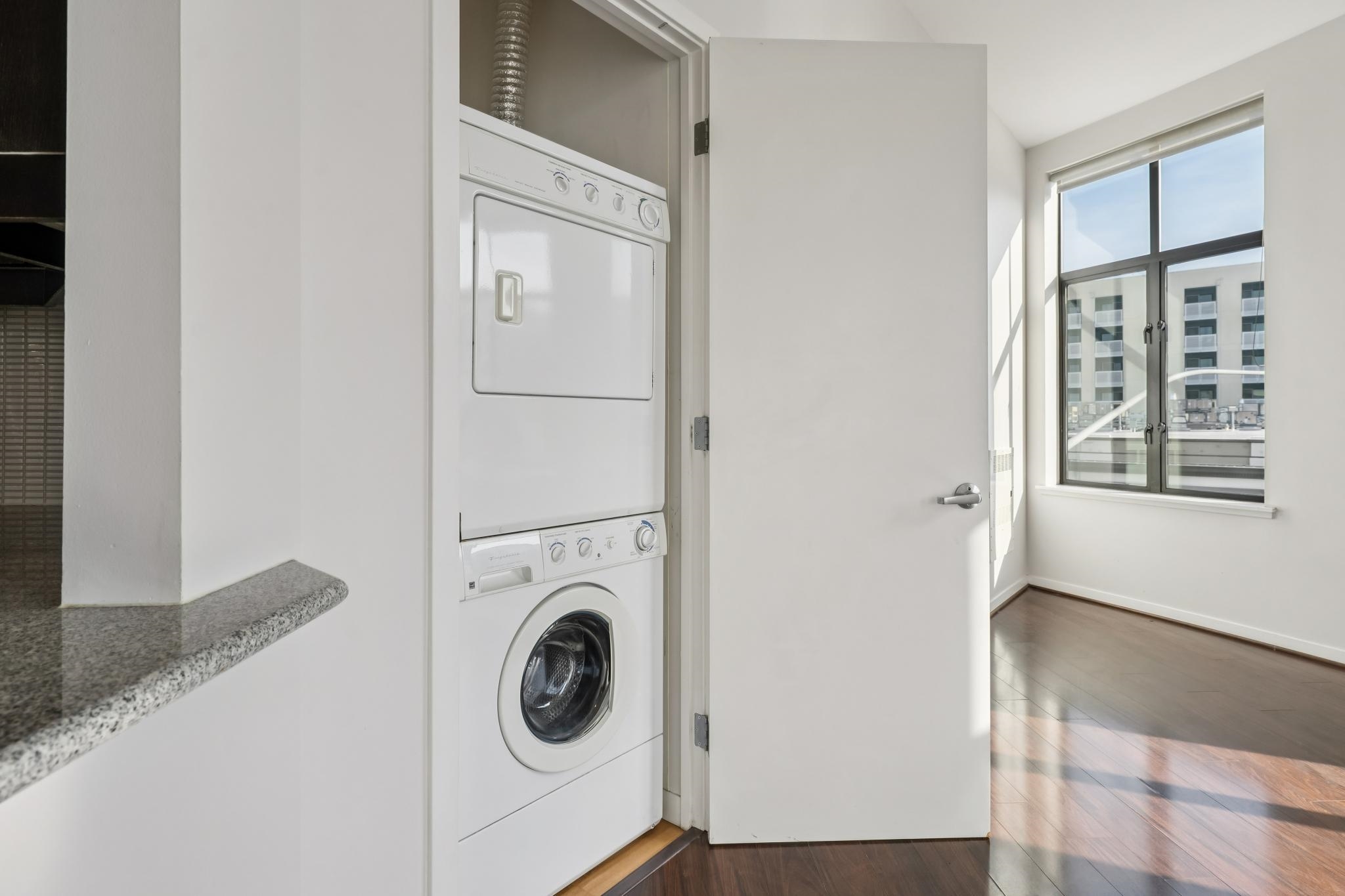 3801 San Pablo Ave # 303