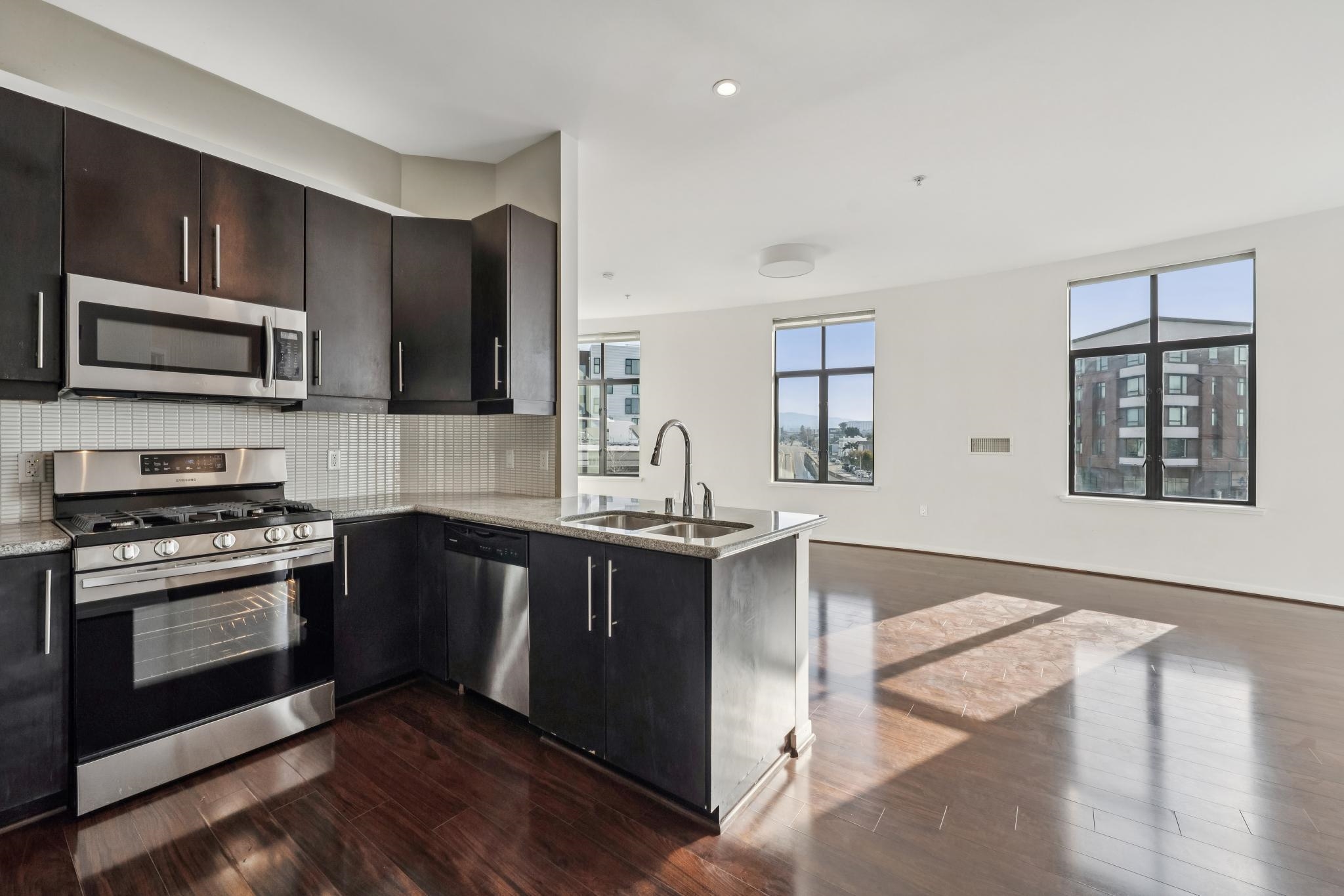 3801 San Pablo Ave # 303