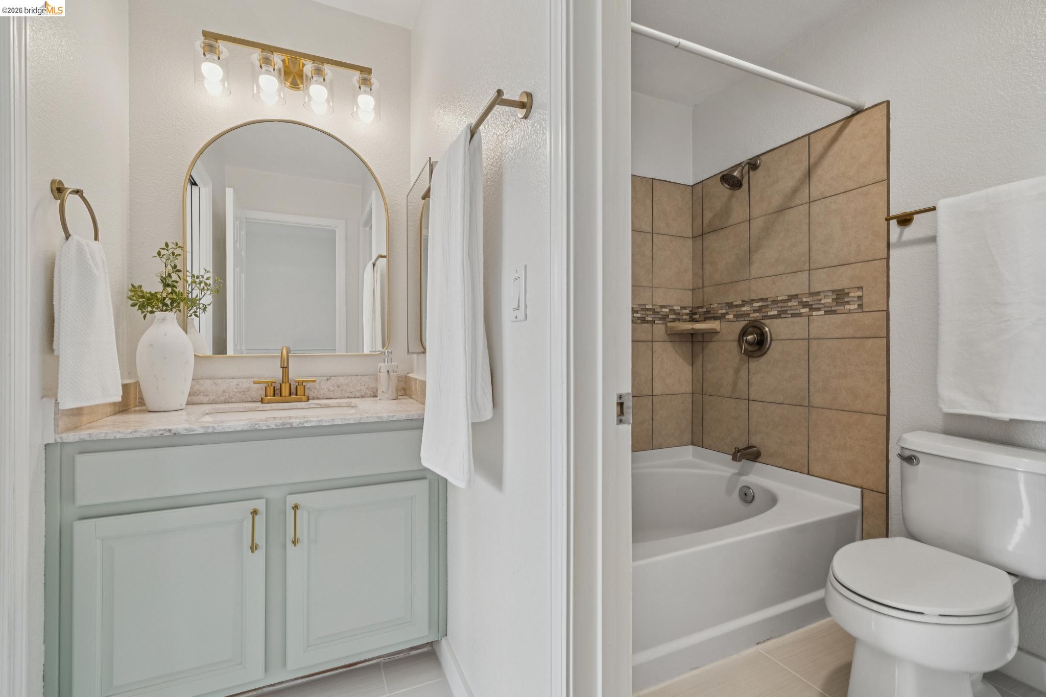 2761 Martin Luther King Jr Ave