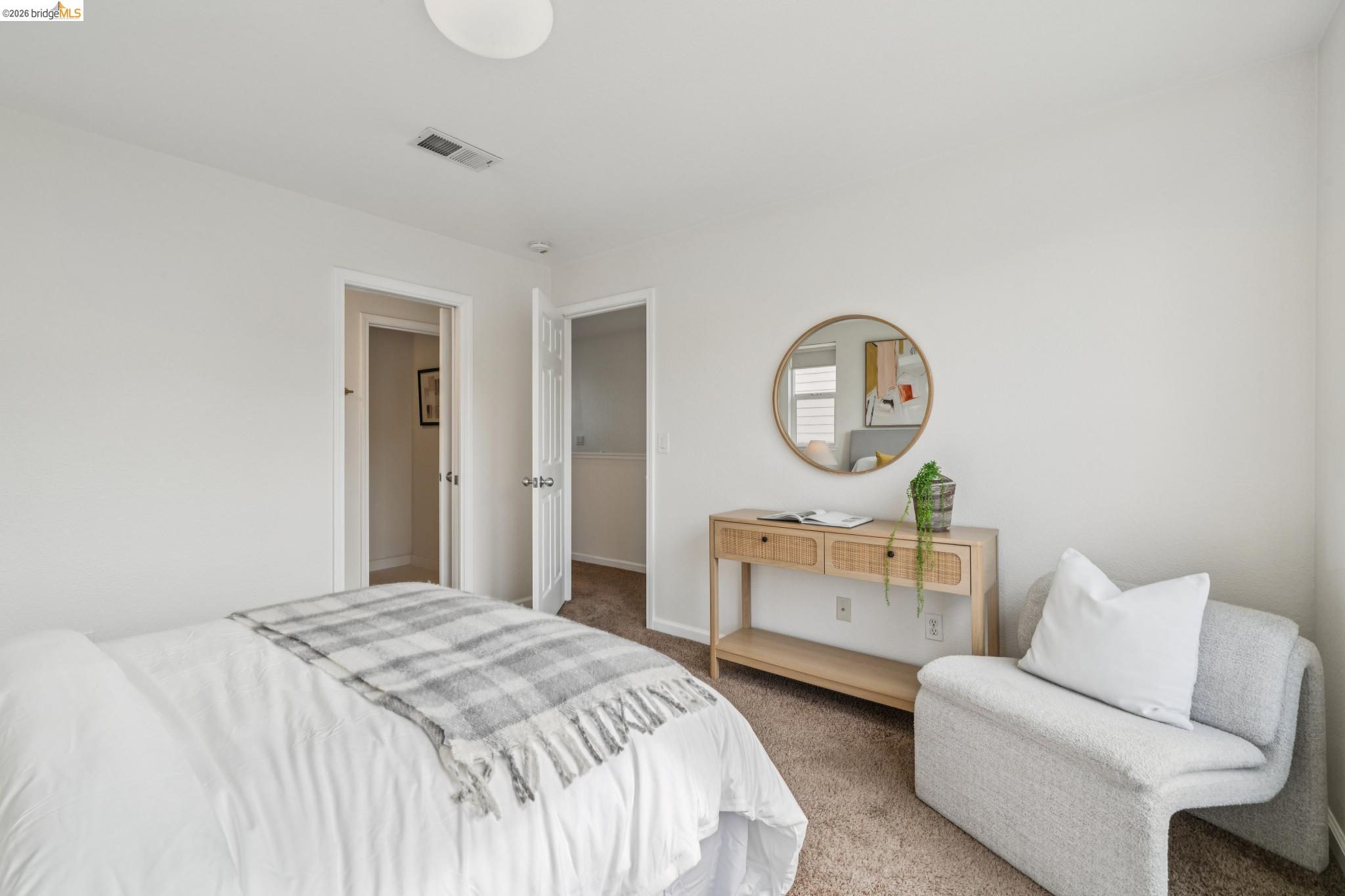 2761 Martin Luther King Jr Ave