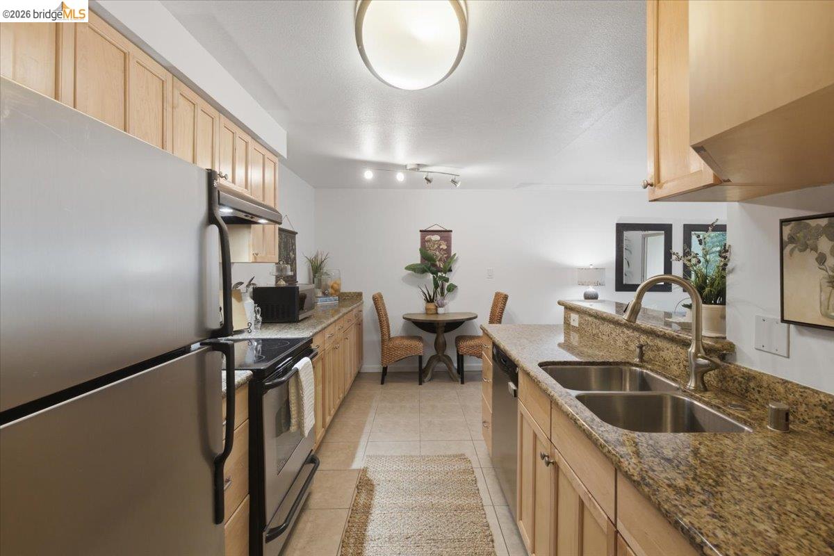 66 Fairmount Ave # 105