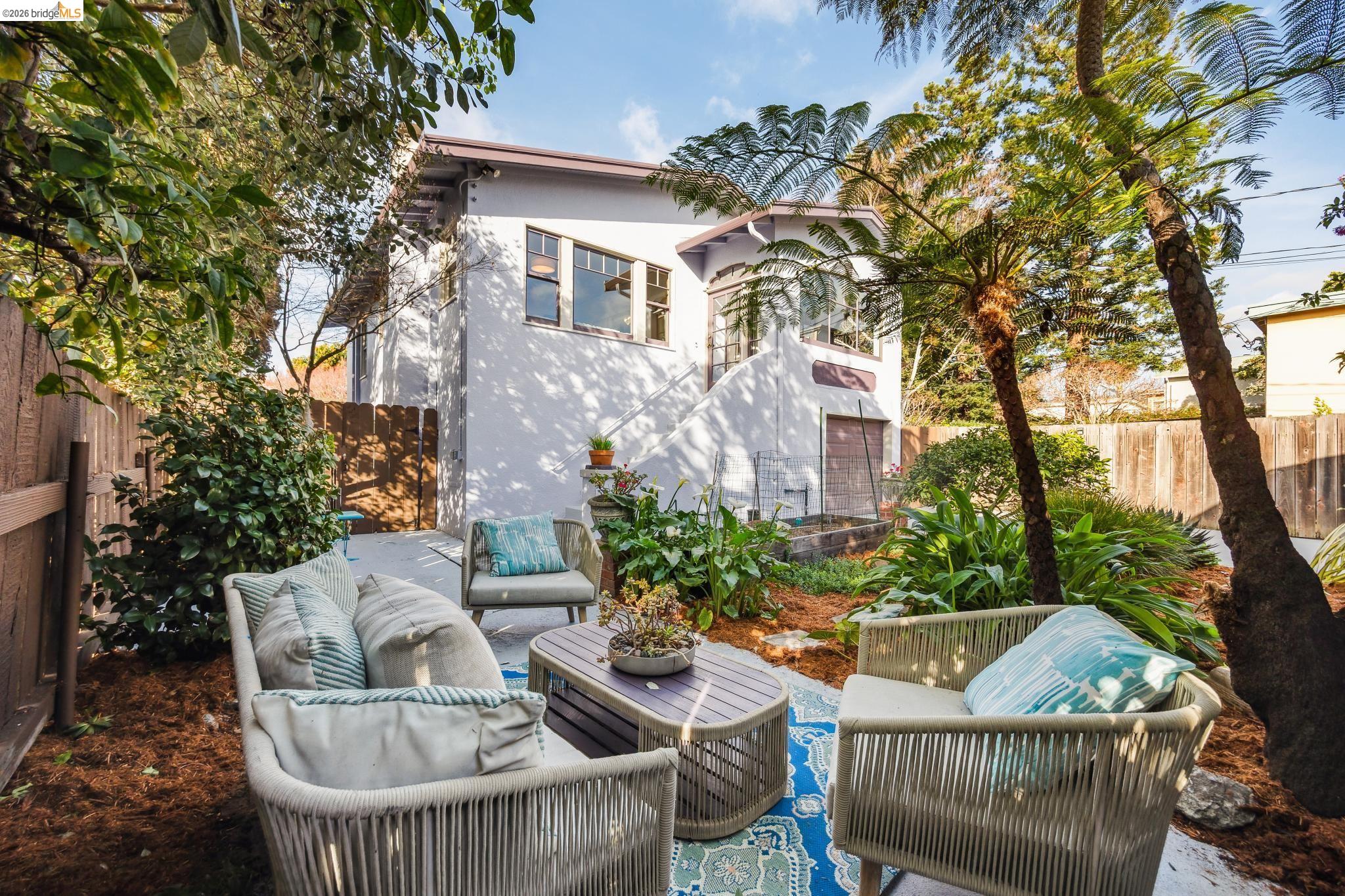 1207 Francisco Street #2