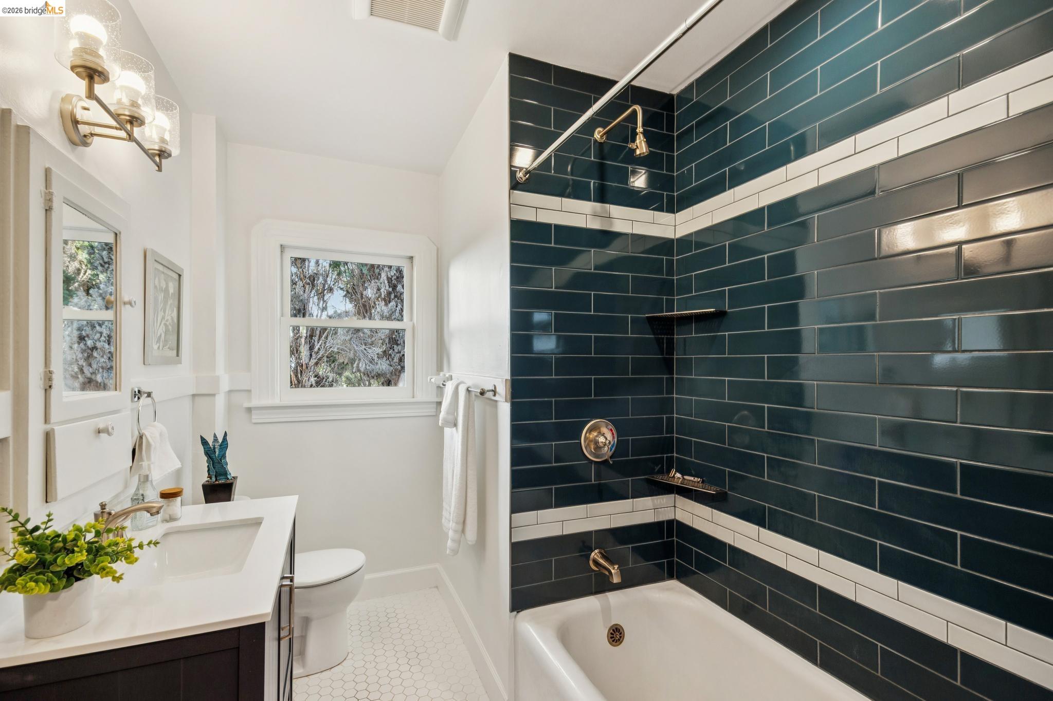 1207 Francisco Street #2