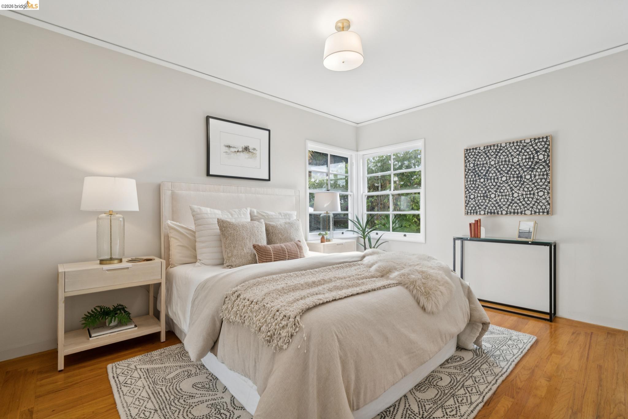 4200 Mountain View Ave