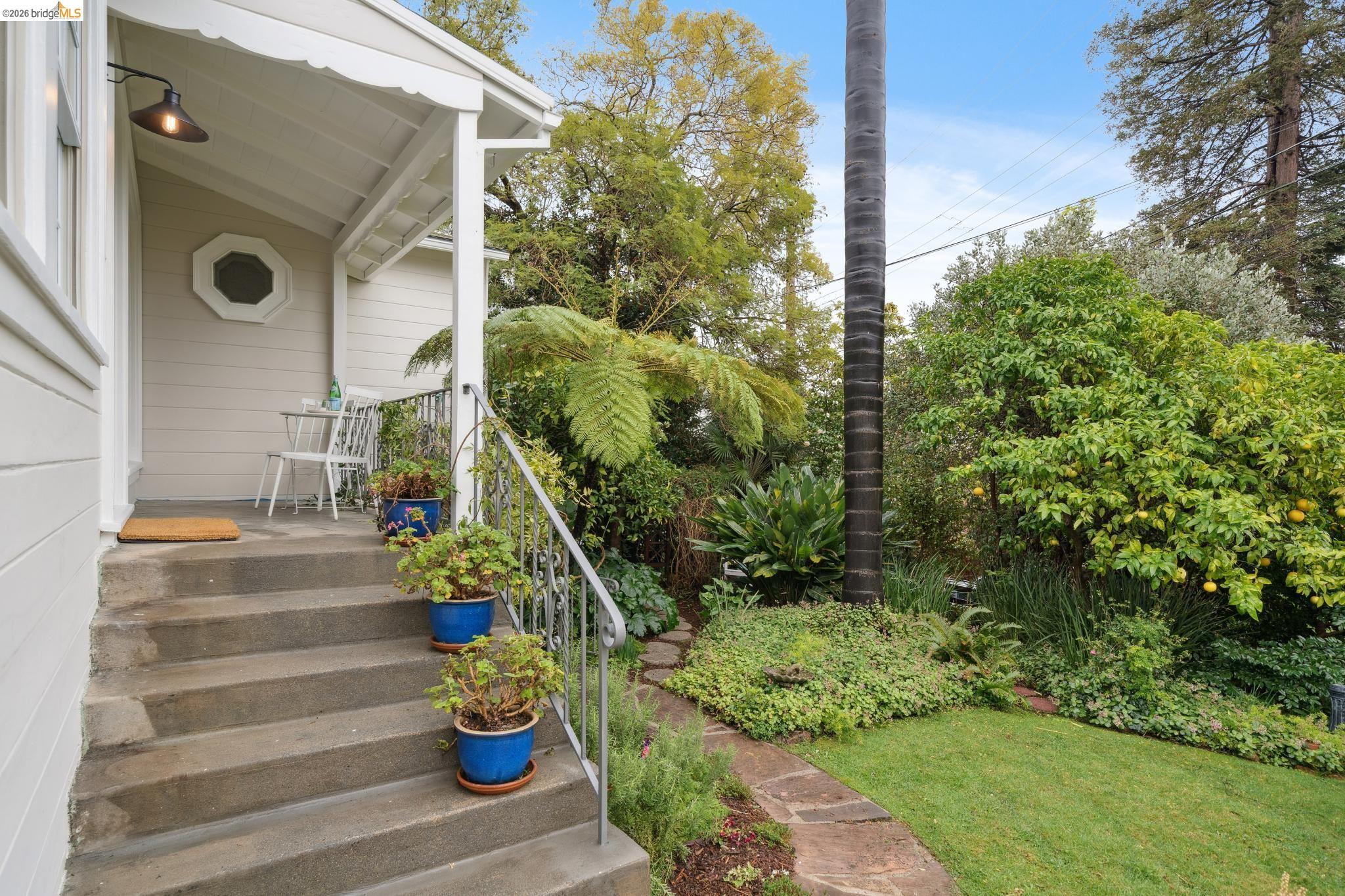 4200 Mountain View Ave