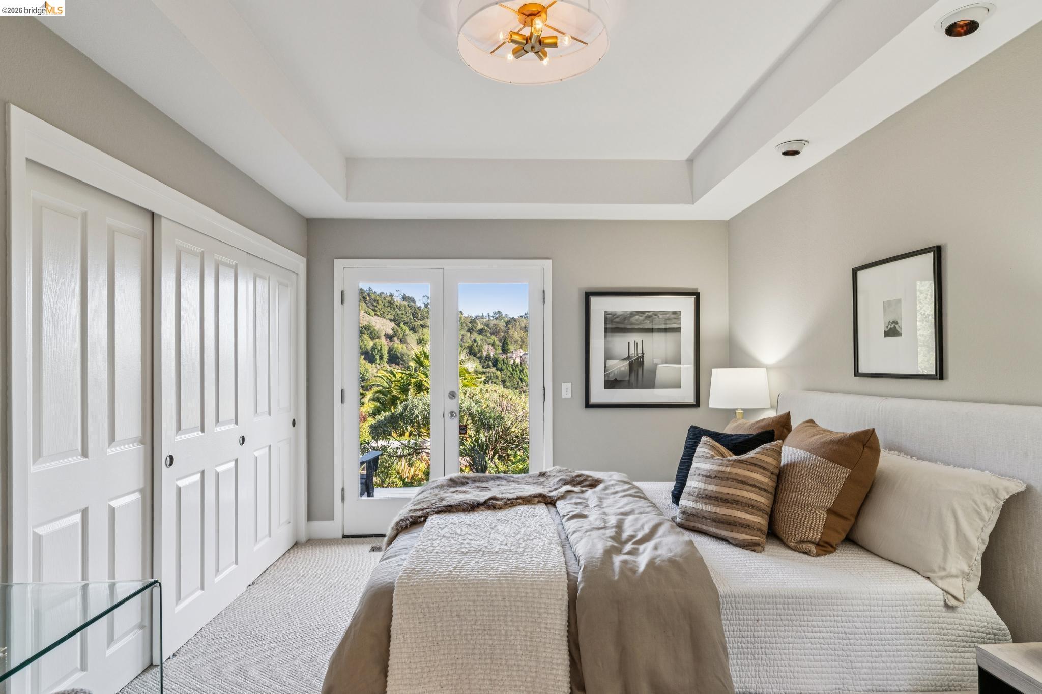 7084 Westmoorland Dr