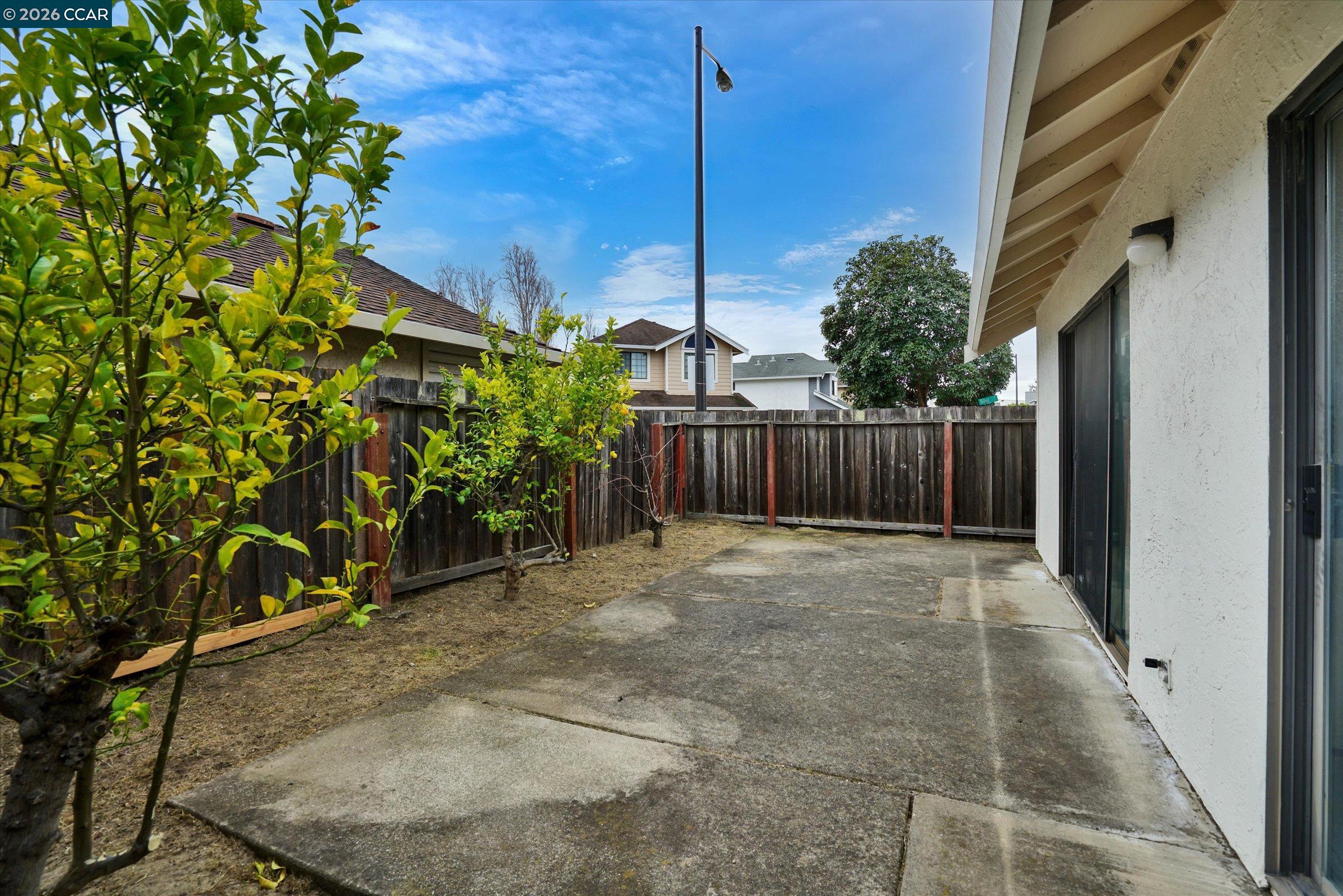 1286 Clarke Ln