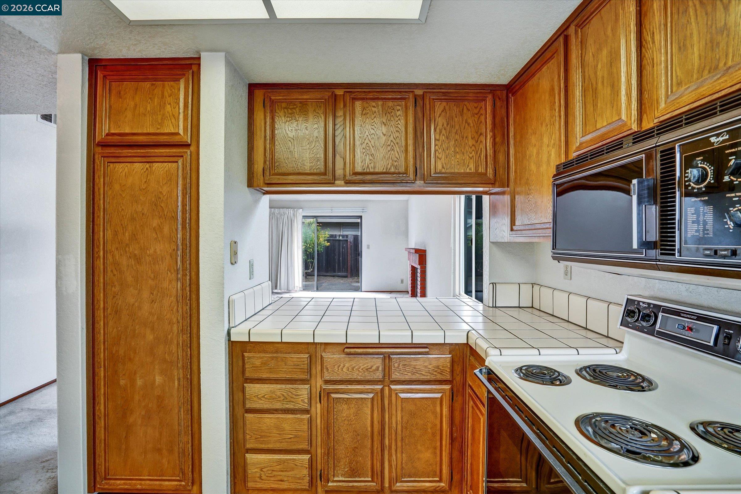 1286 Clarke Ln
