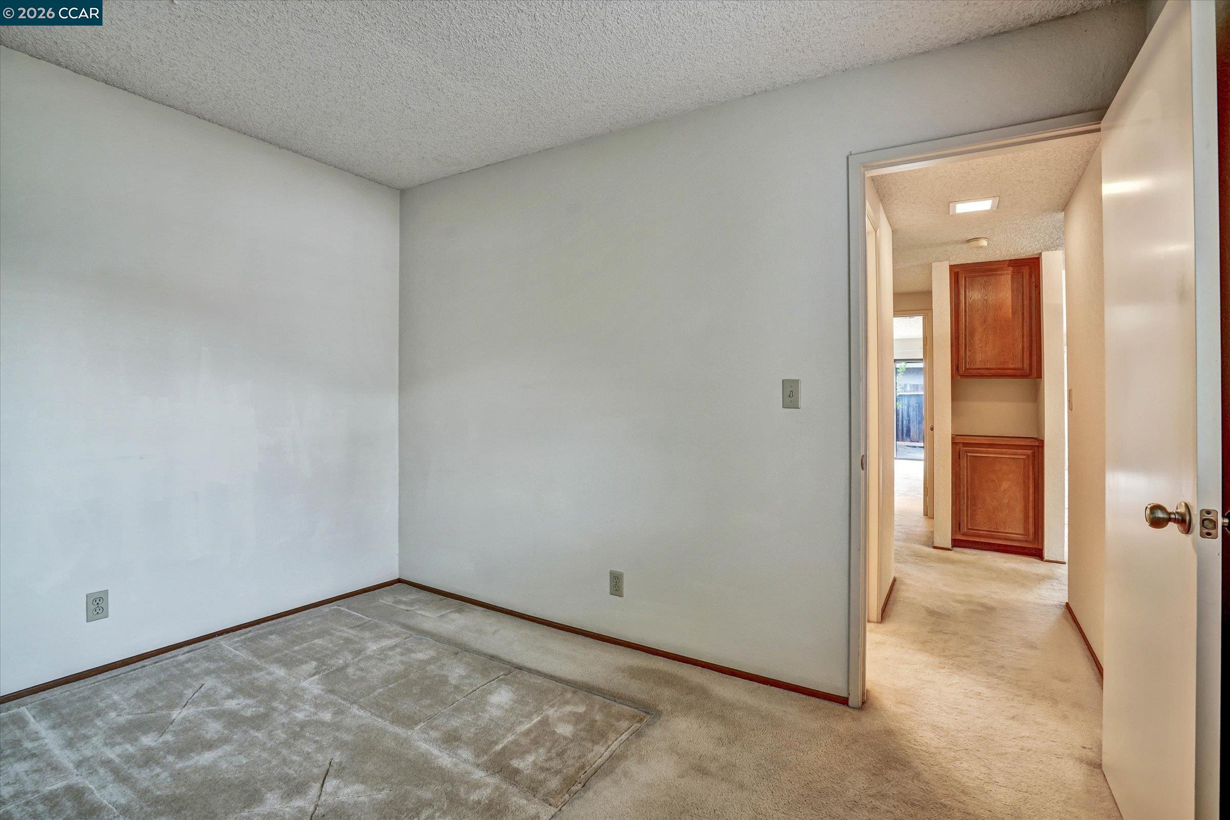 1286 Clarke Ln