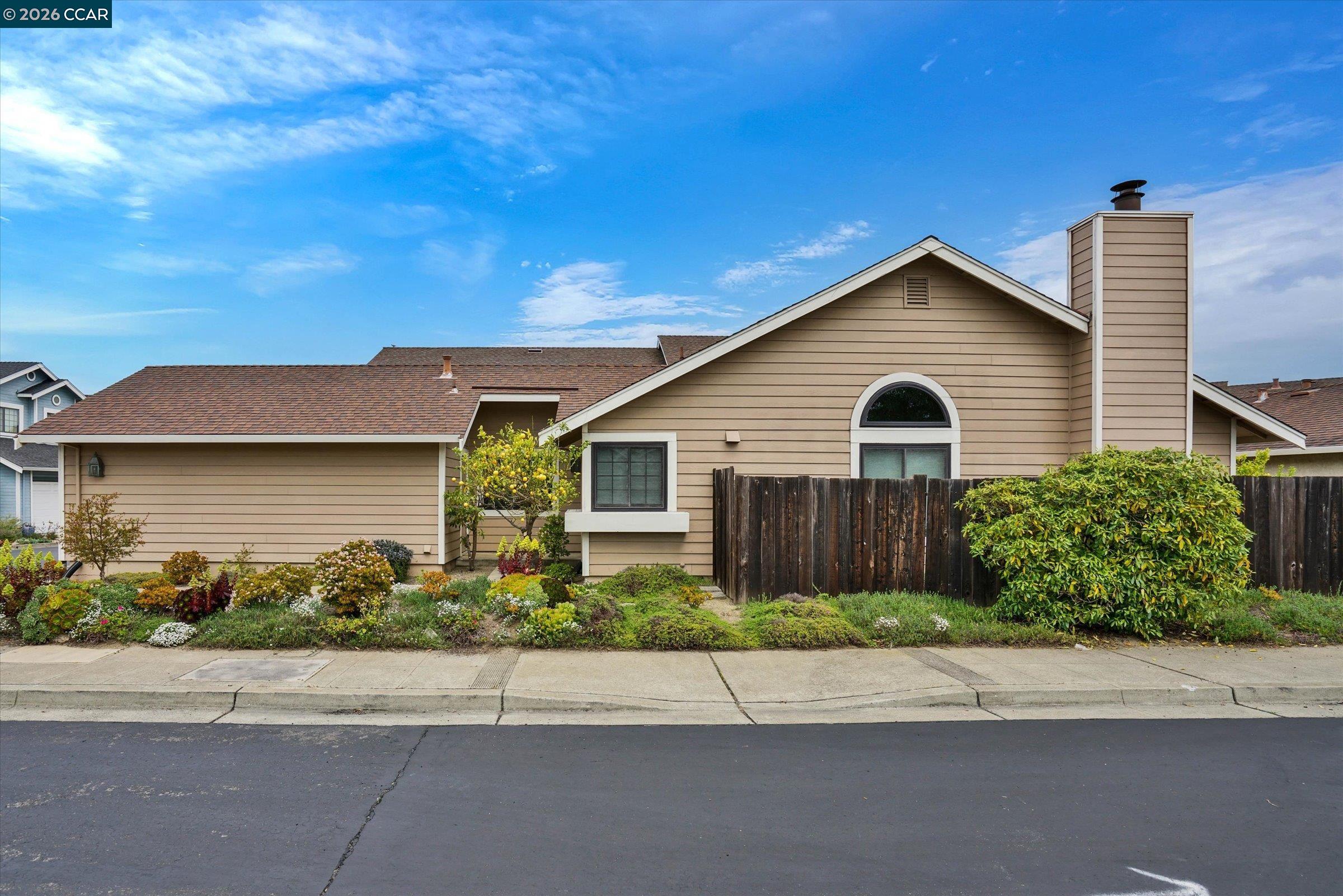 1286 Clarke Ln