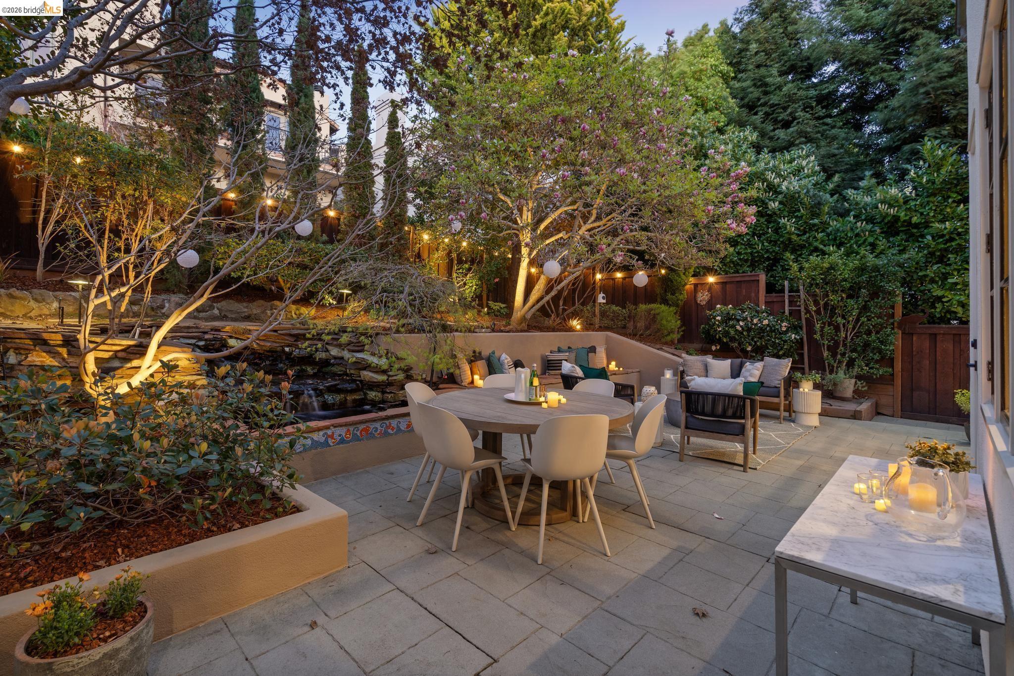 5416 GOLDEN GATE Ave