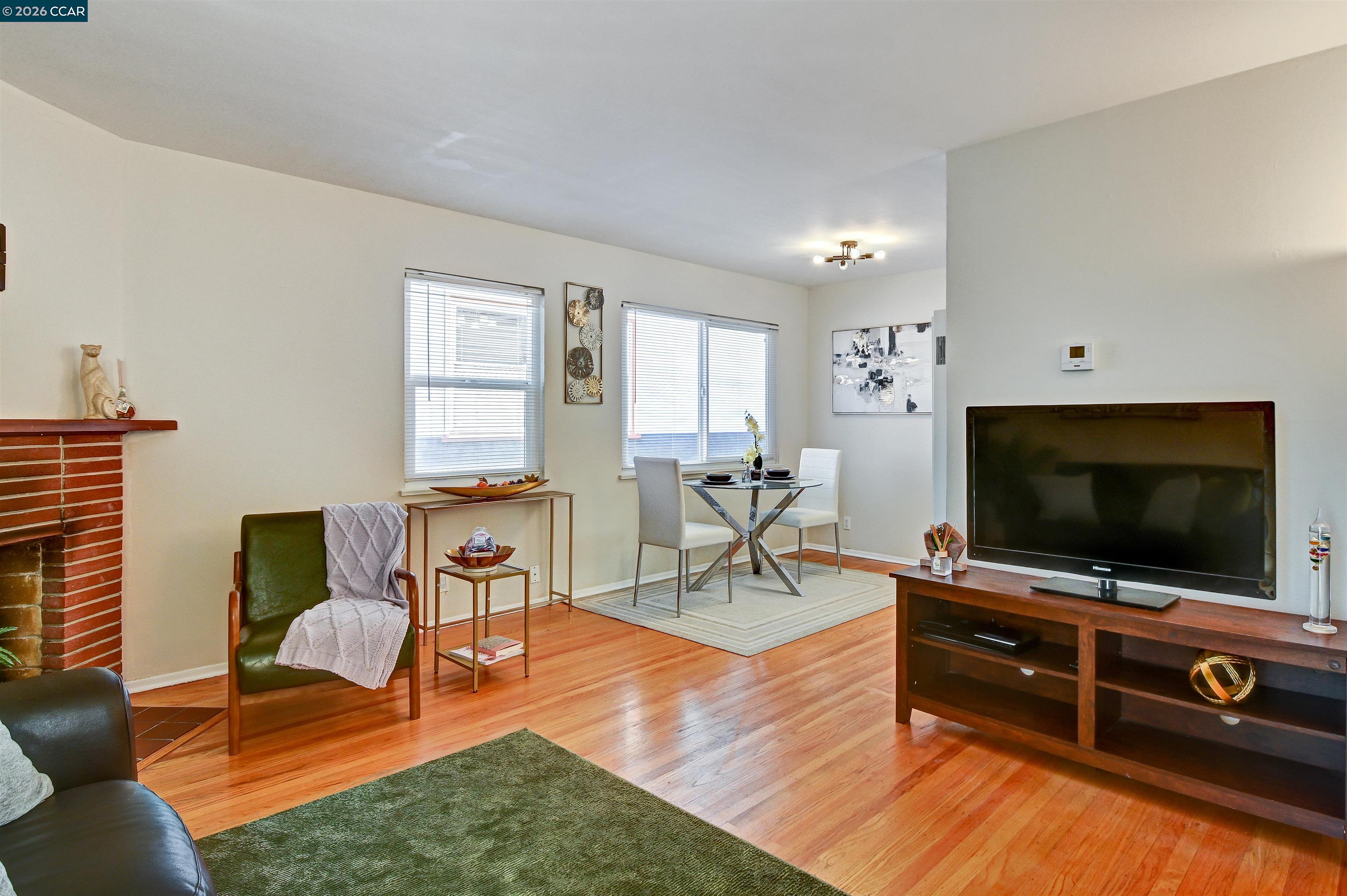 933 Cerrito St