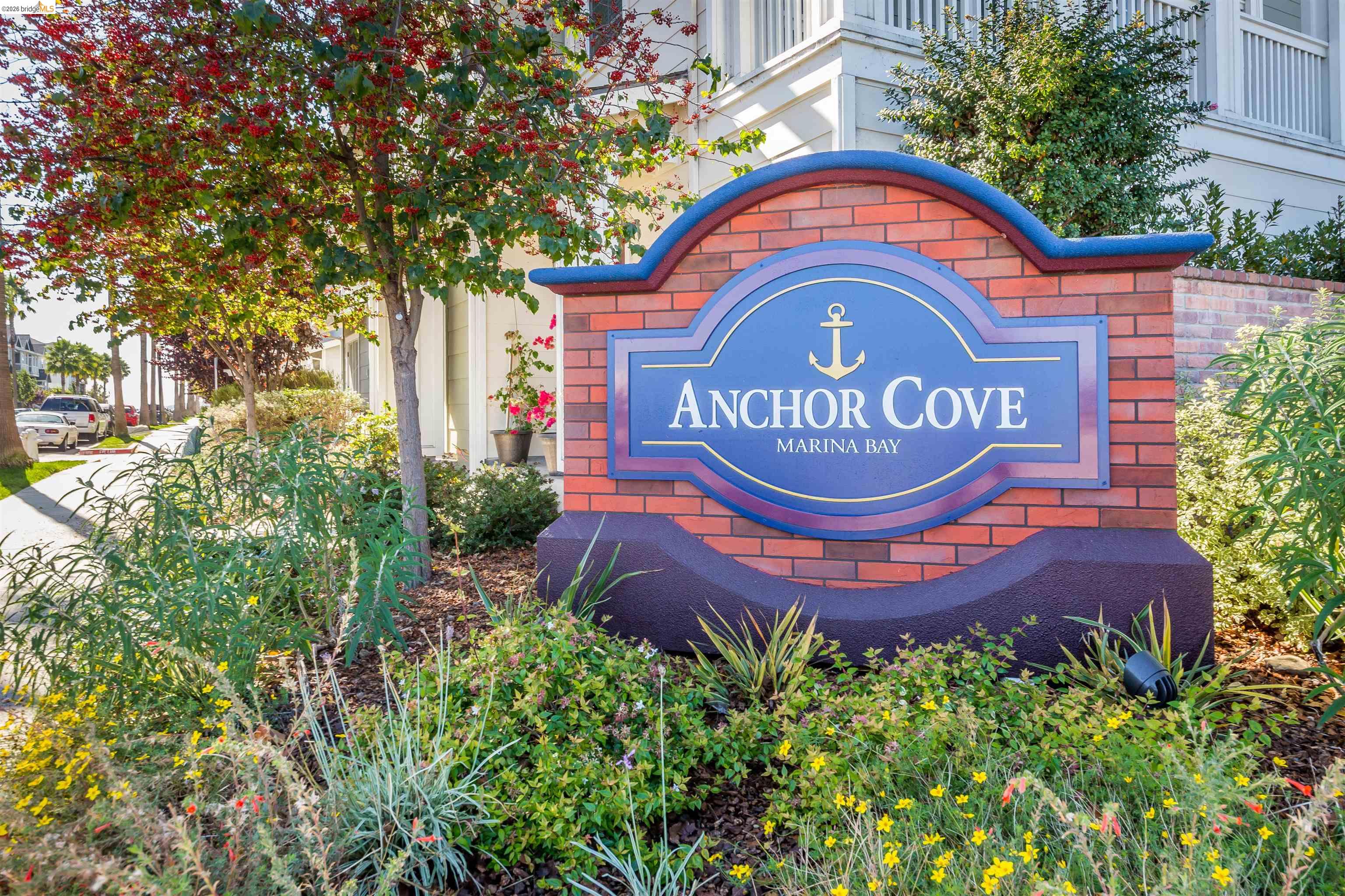 2153 Northshore Dr