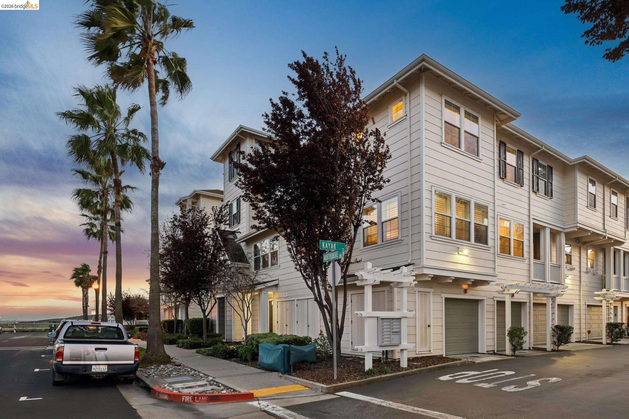 2153 Northshore Dr