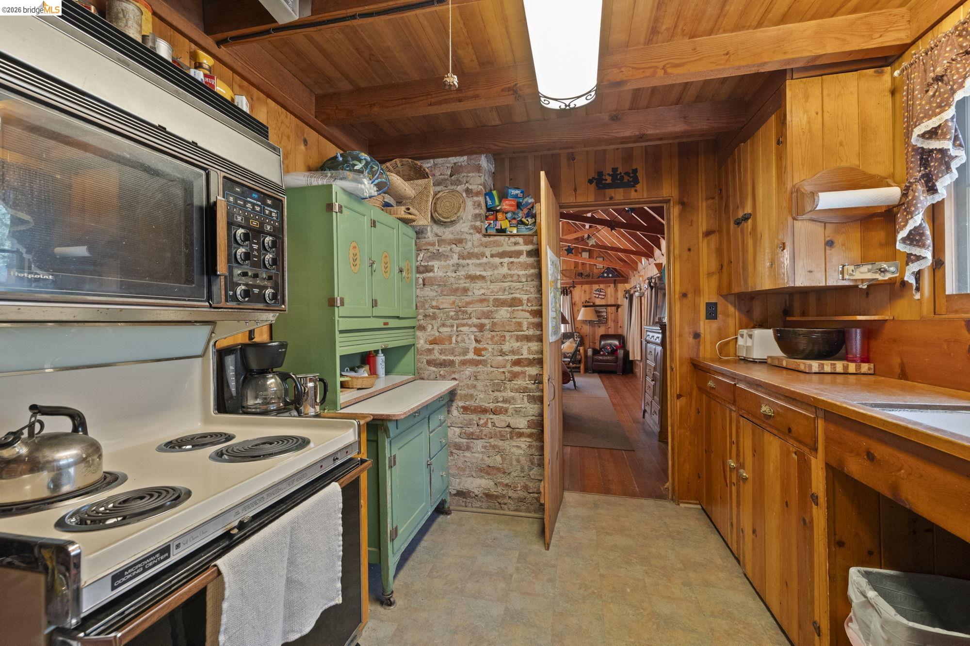 229 Sugarpine