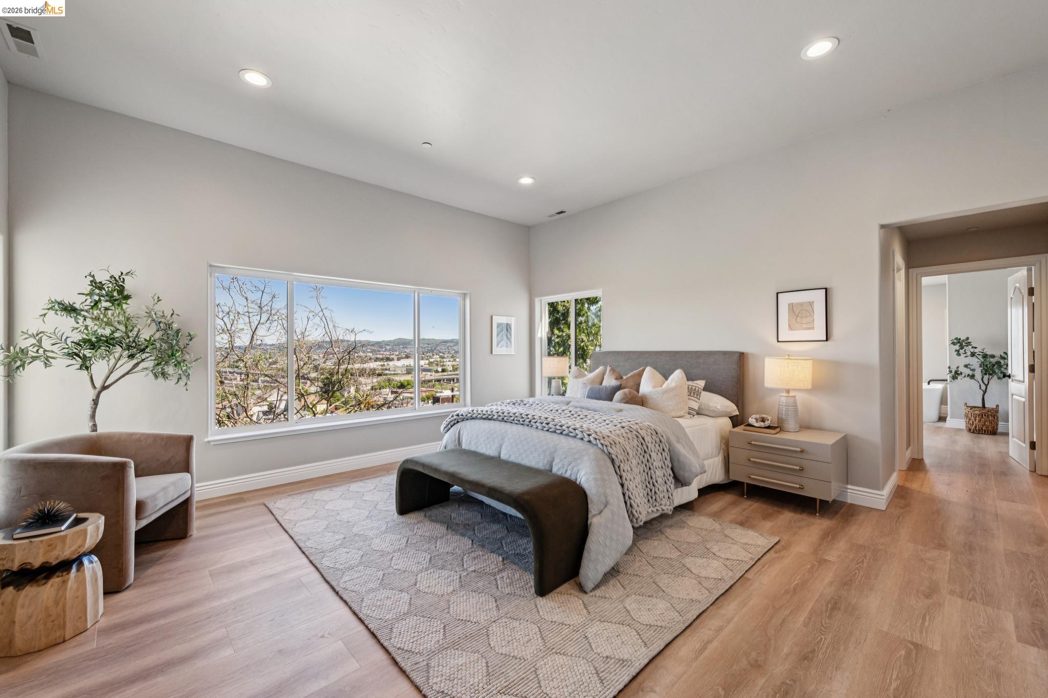 312 Golden Gate Ave