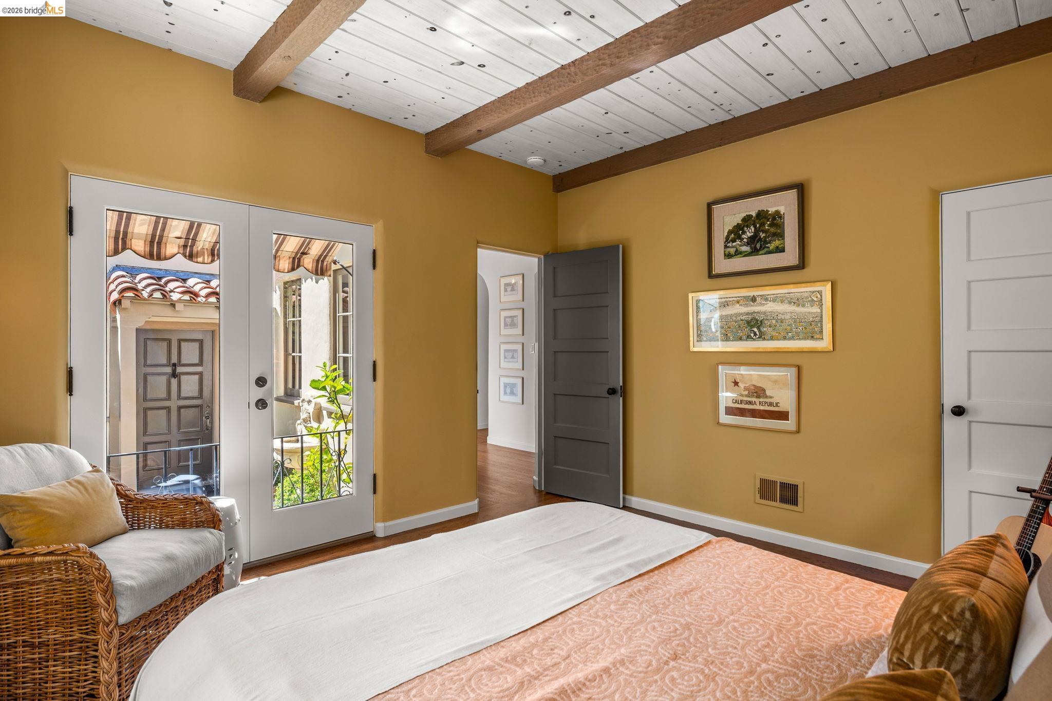 1004 Cragmont Avenue