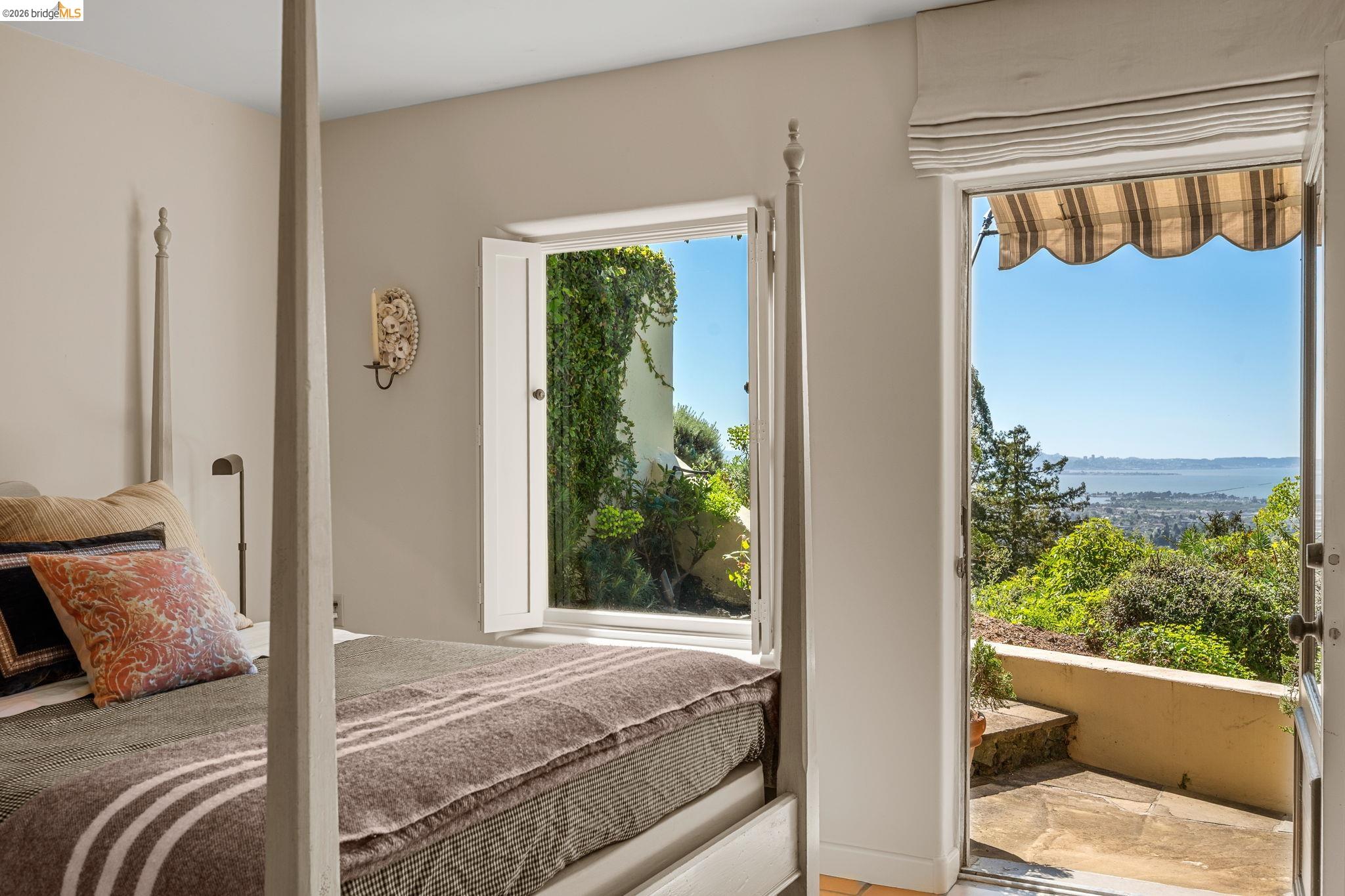 1004 Cragmont Avenue