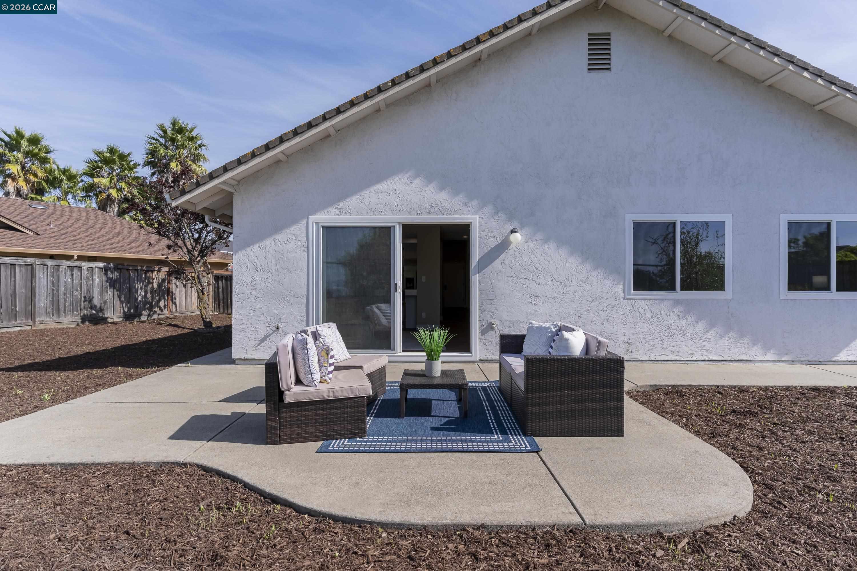 2413 Christian Ct