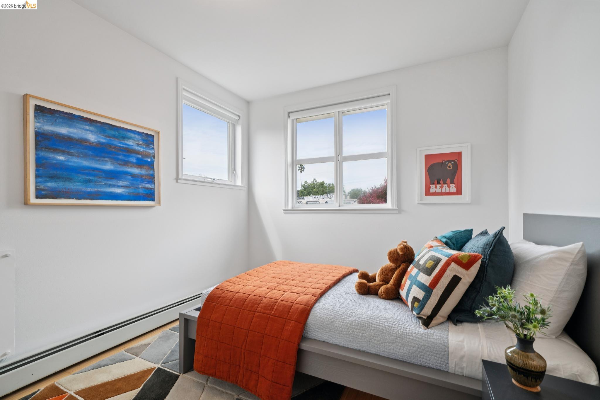 480 42Nd St Unit: E